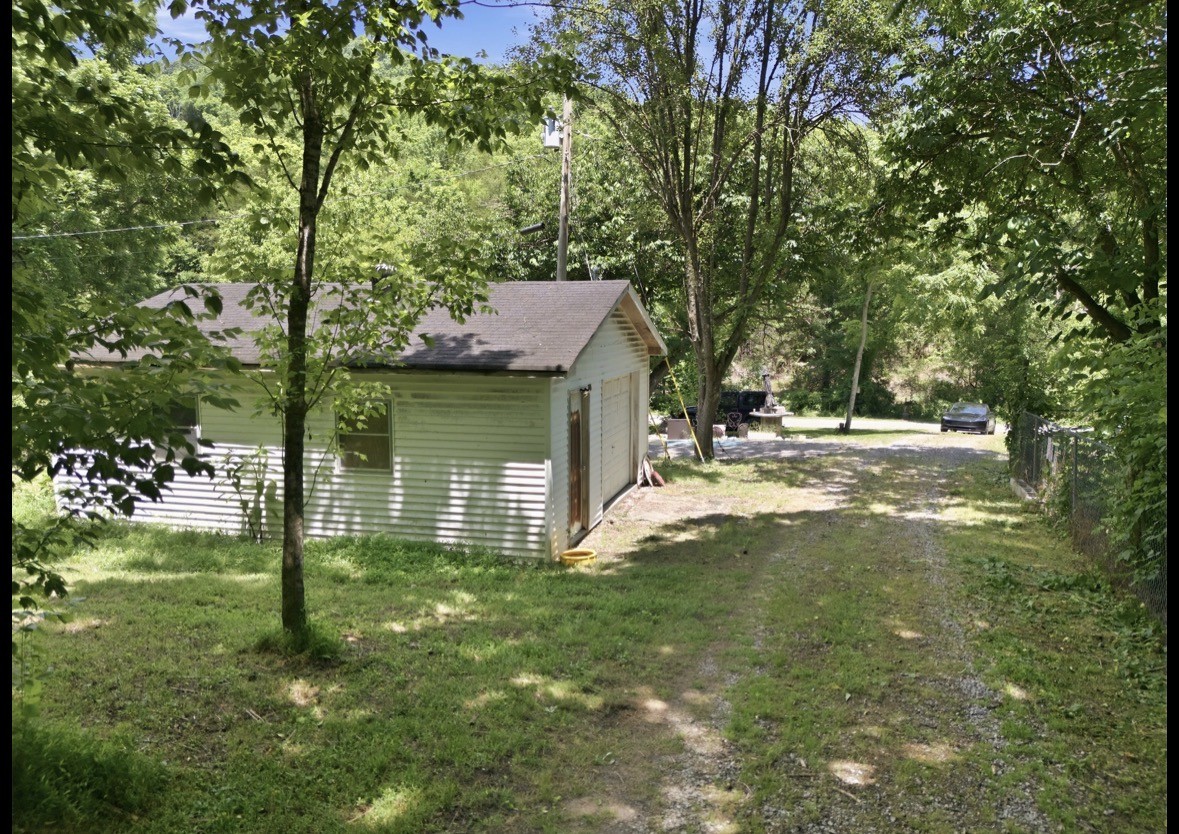 17 Dog Branch Rd, S Property Photo 5