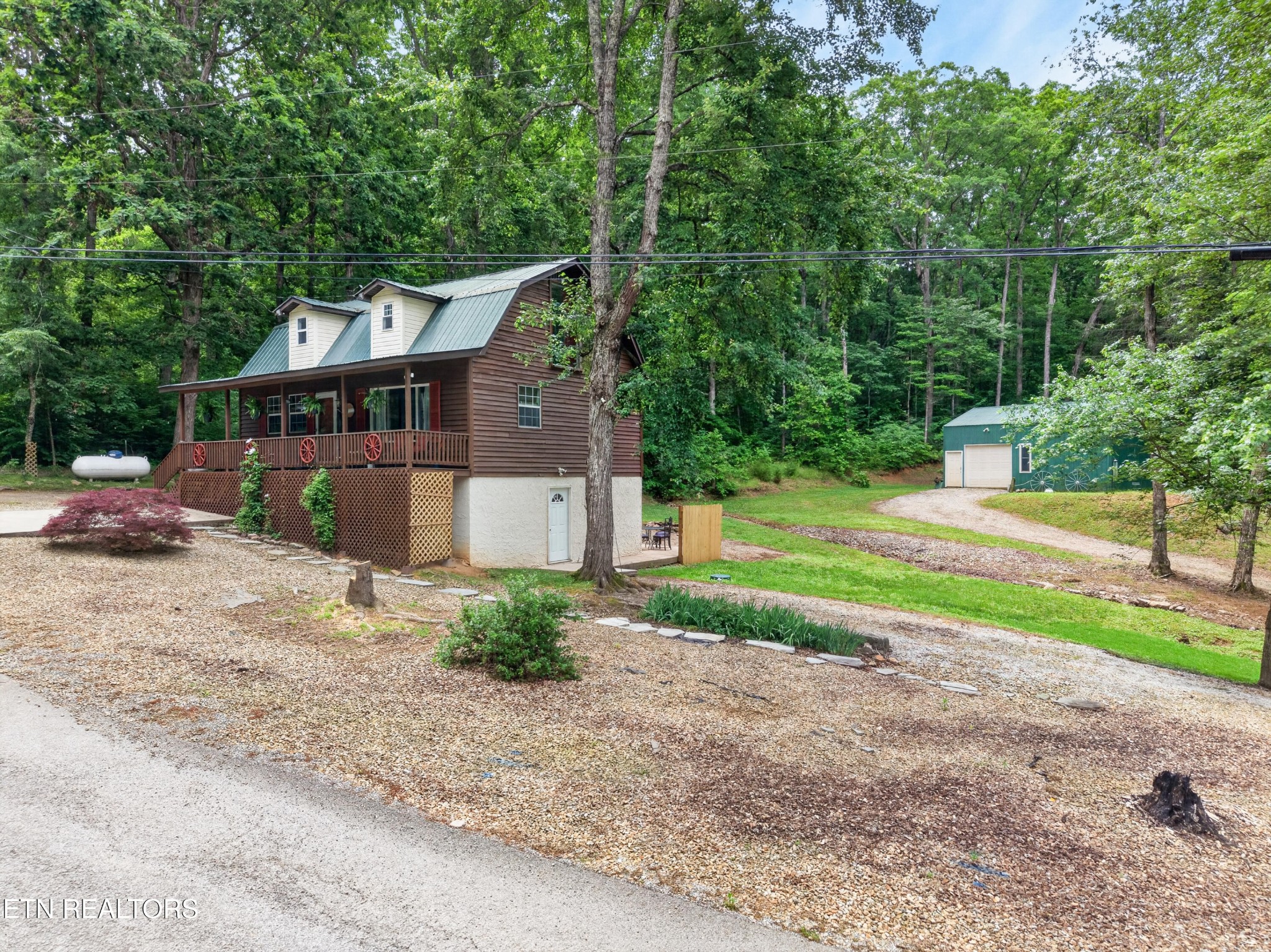 279 Siever Rd Property Photo 1