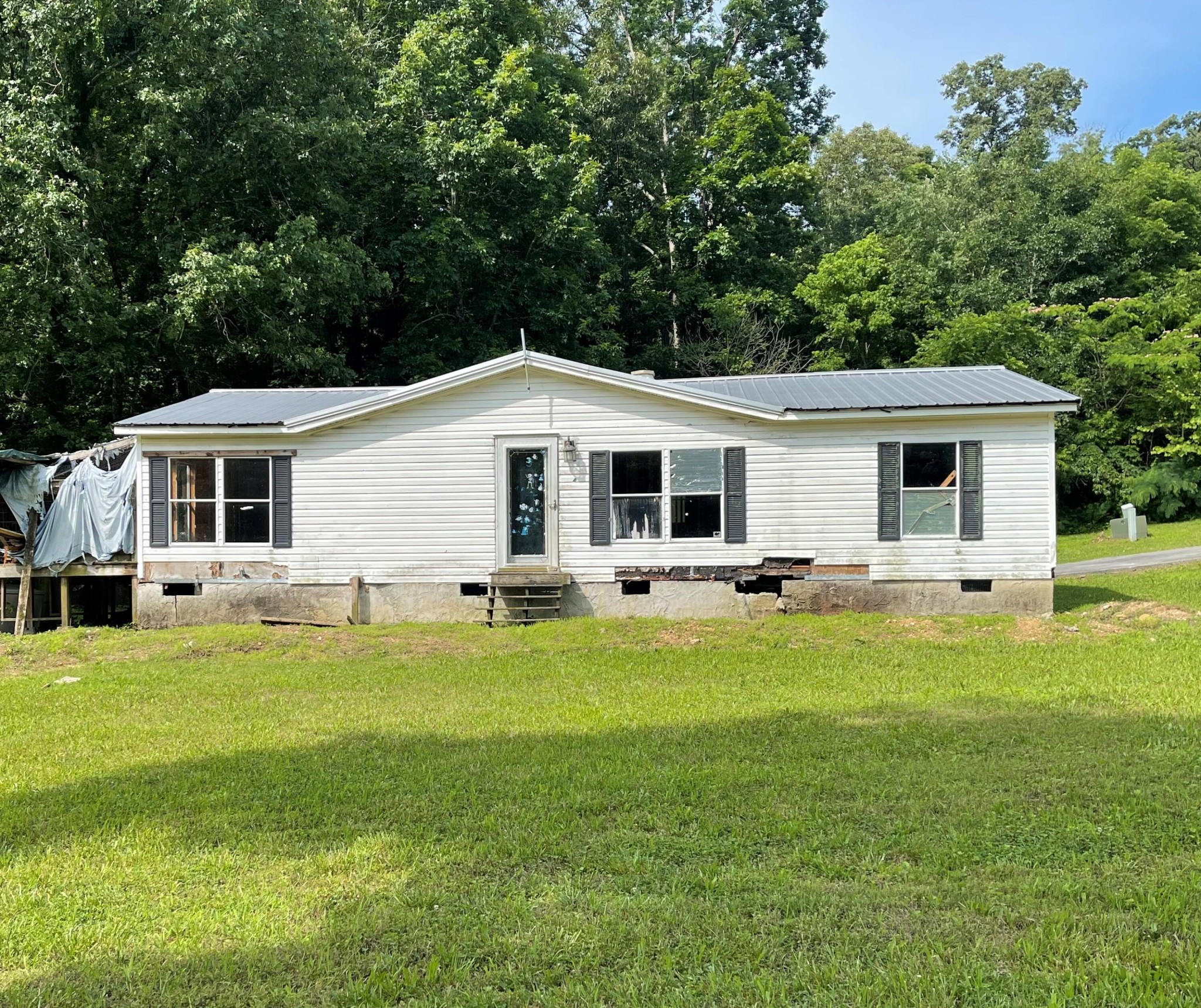3001 Chase Drive Property Photo 1