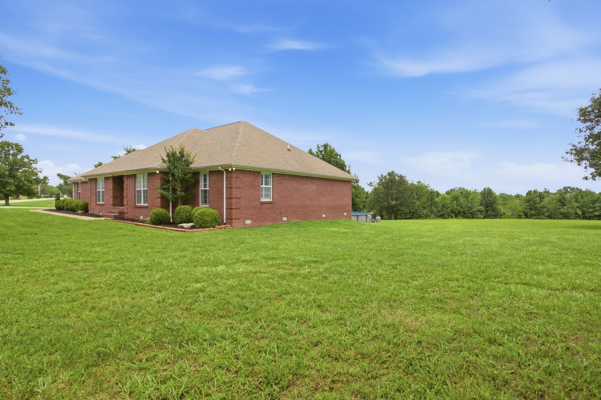 163 Tabor Pl Property Photo 1