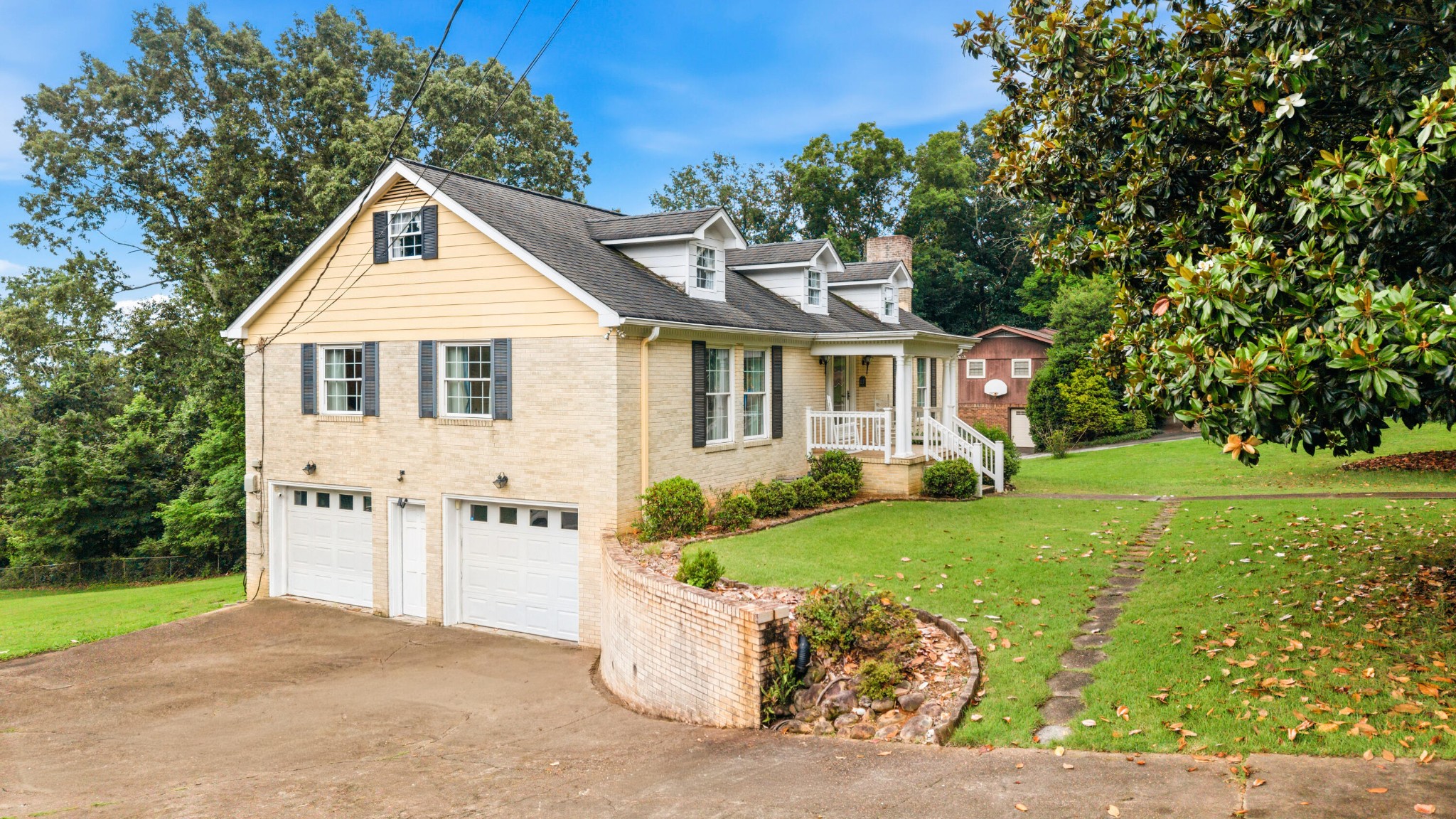 5956 Crestview Drive