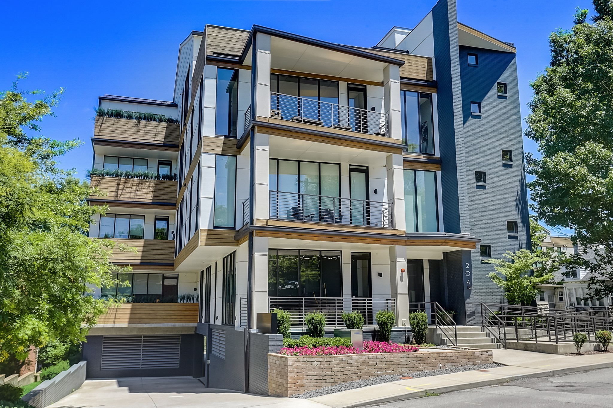 204 Acklen Park Dr