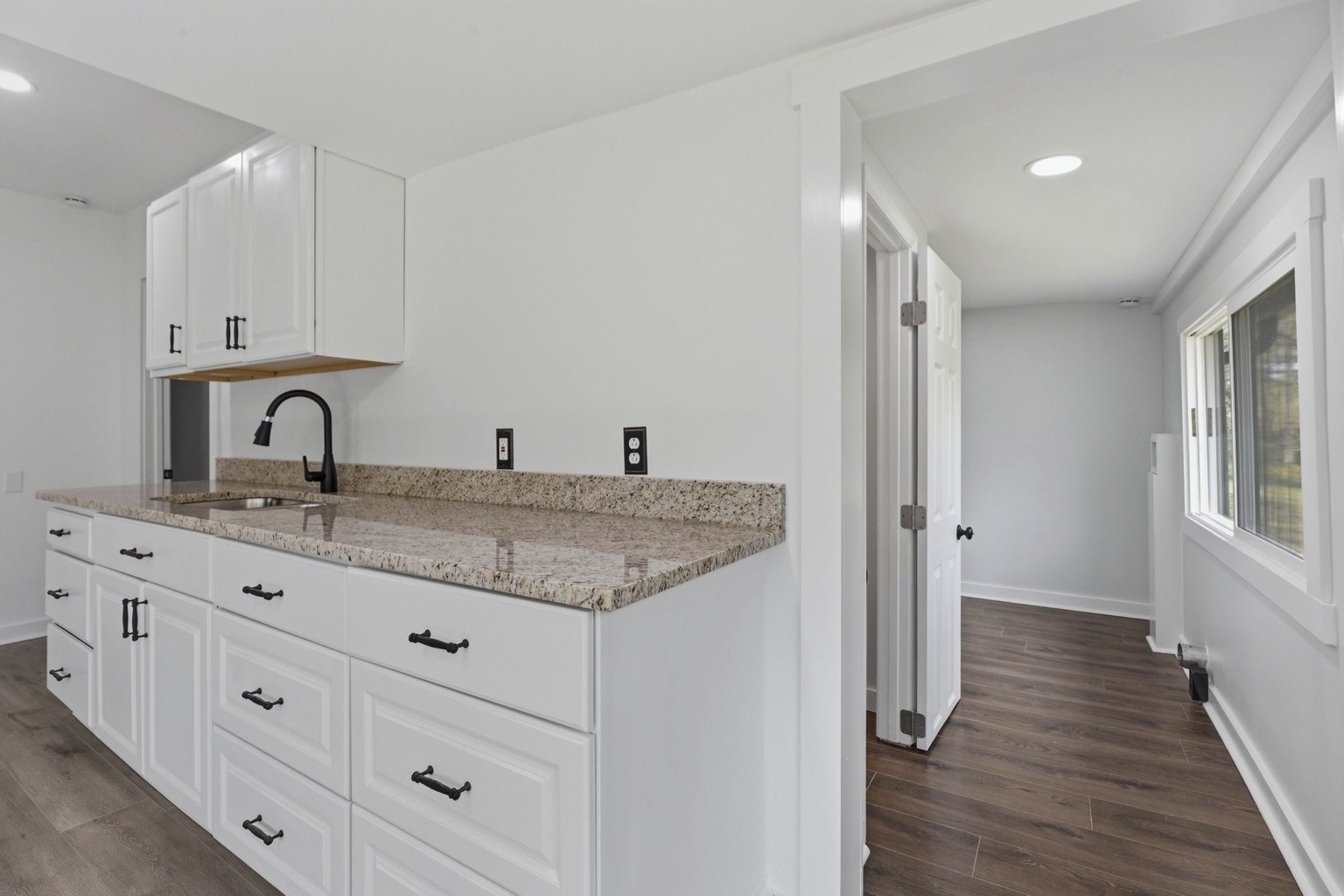 206 Winding Way Property Photo 19