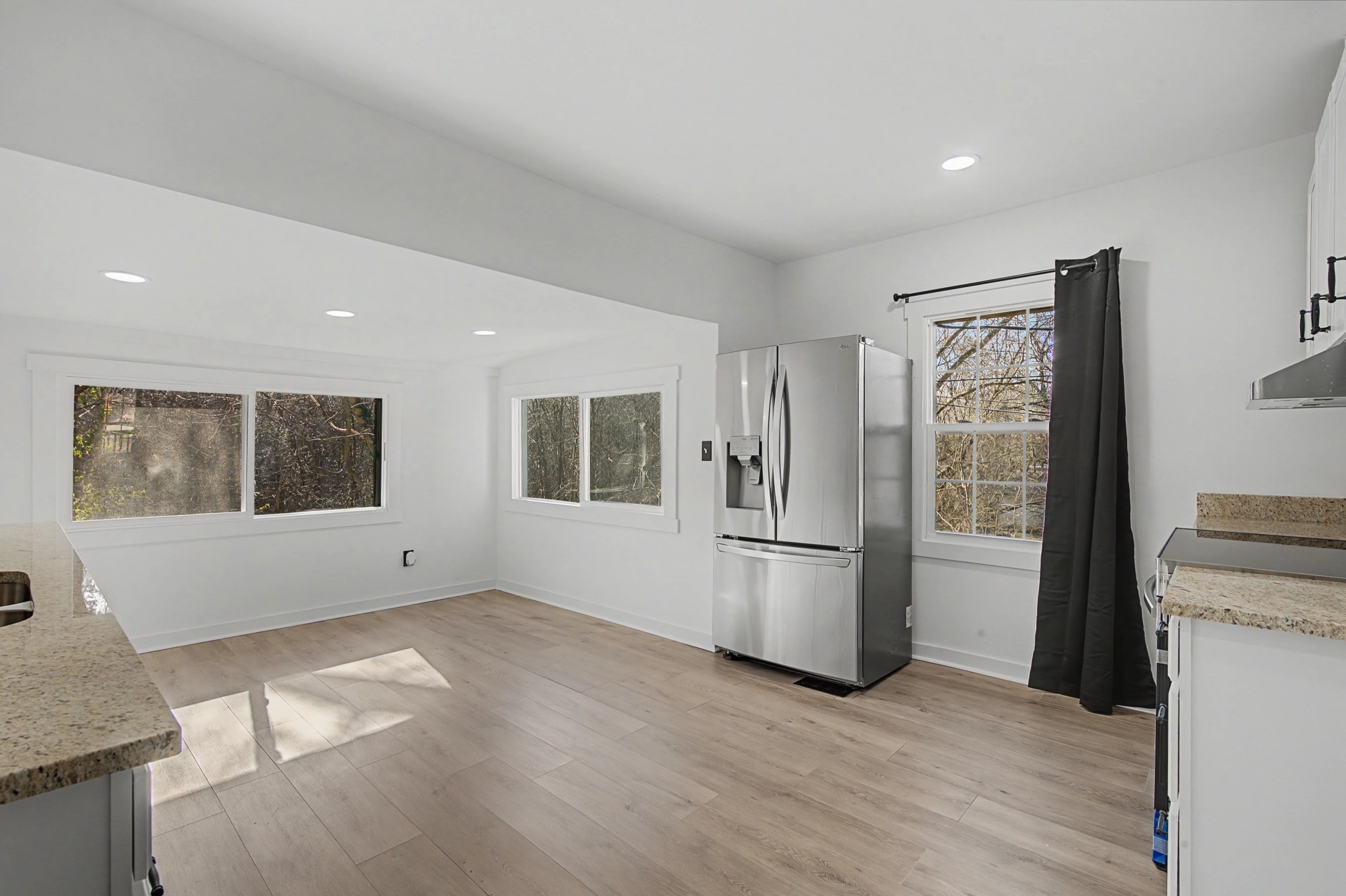 206 Winding Way Property Photo 23