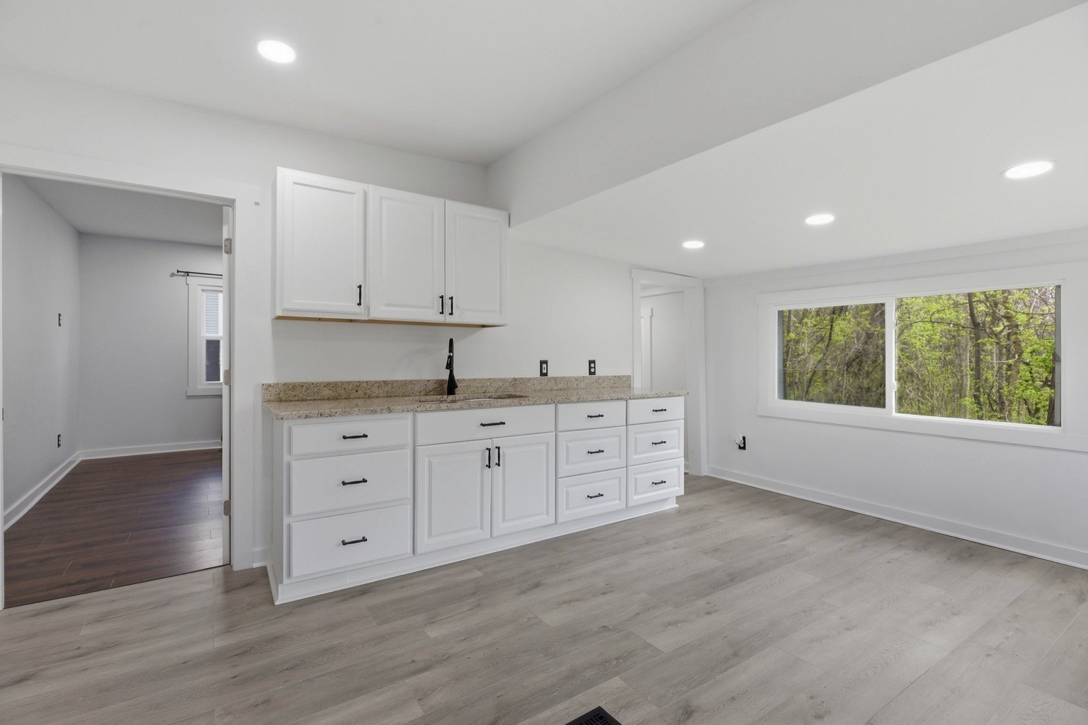 206 Winding Way Property Photo 25