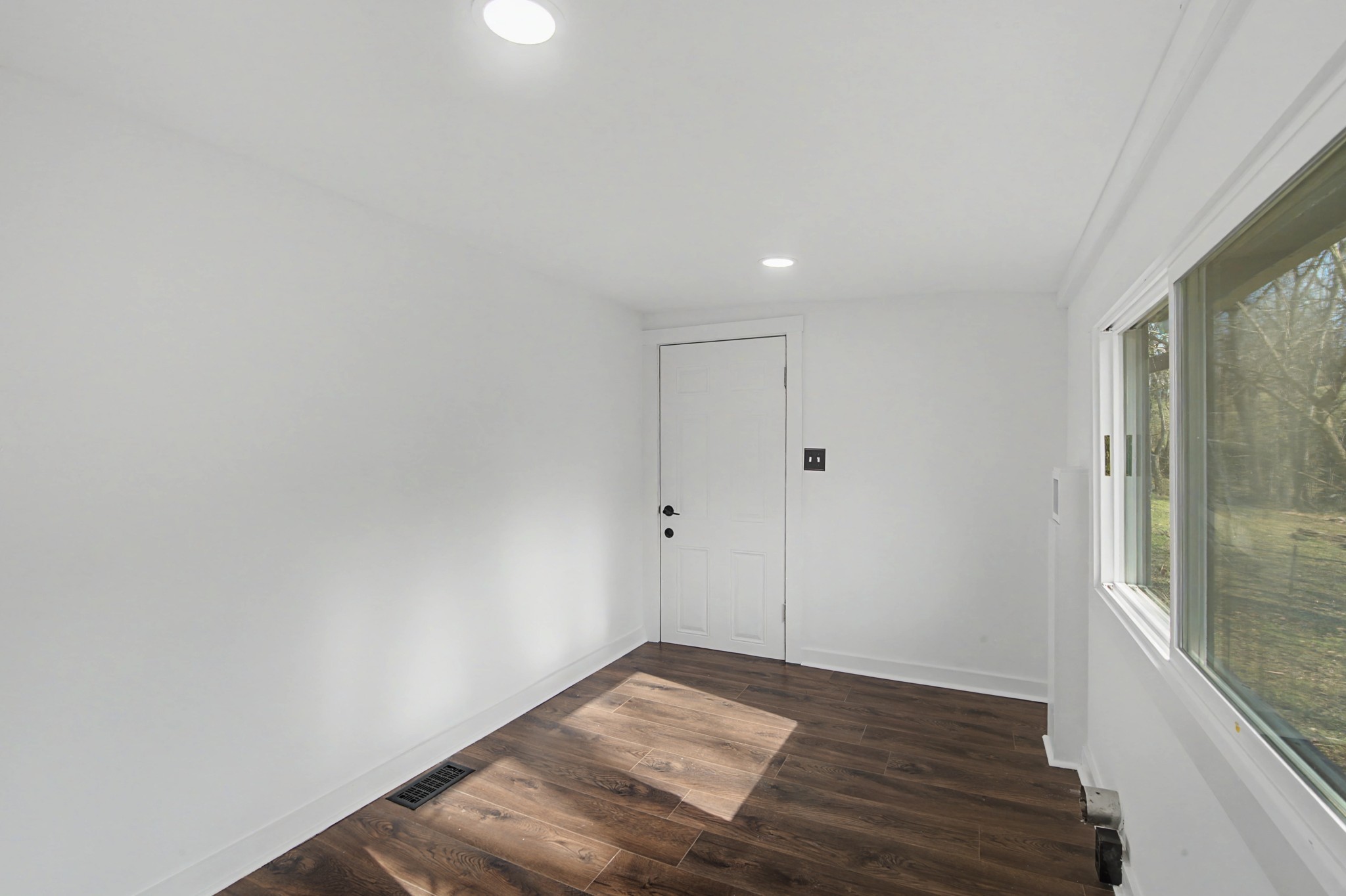 206 Winding Way Property Photo 44