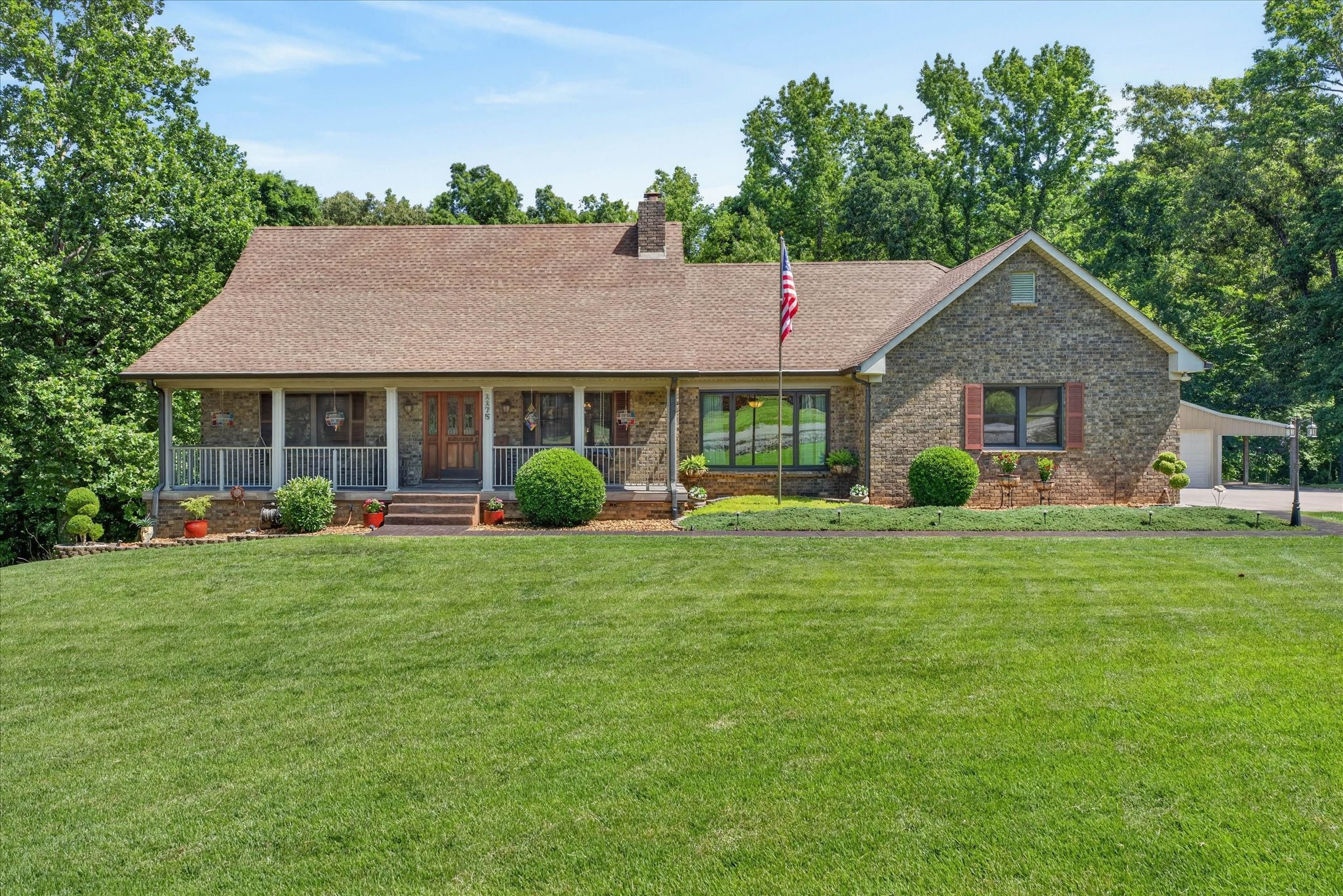 1175 Hutcheson Ln