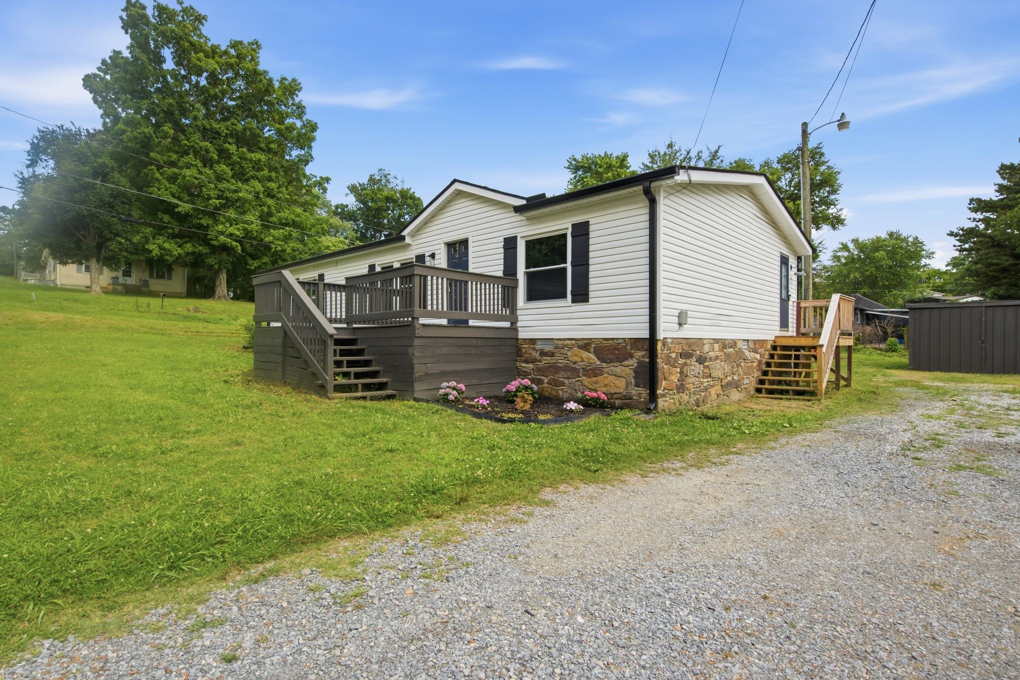 824 Pitt Ave Property Photo 3