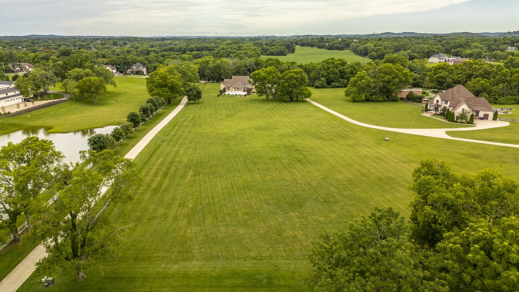 835 Douglas Bend Rd Property Photo 15