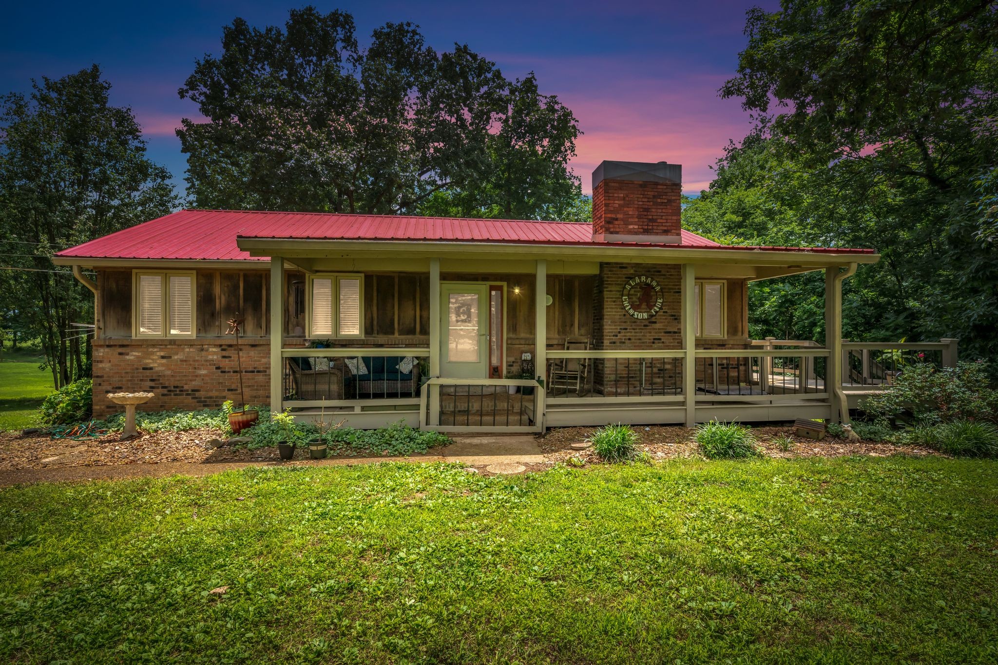 830 Hadley Rd