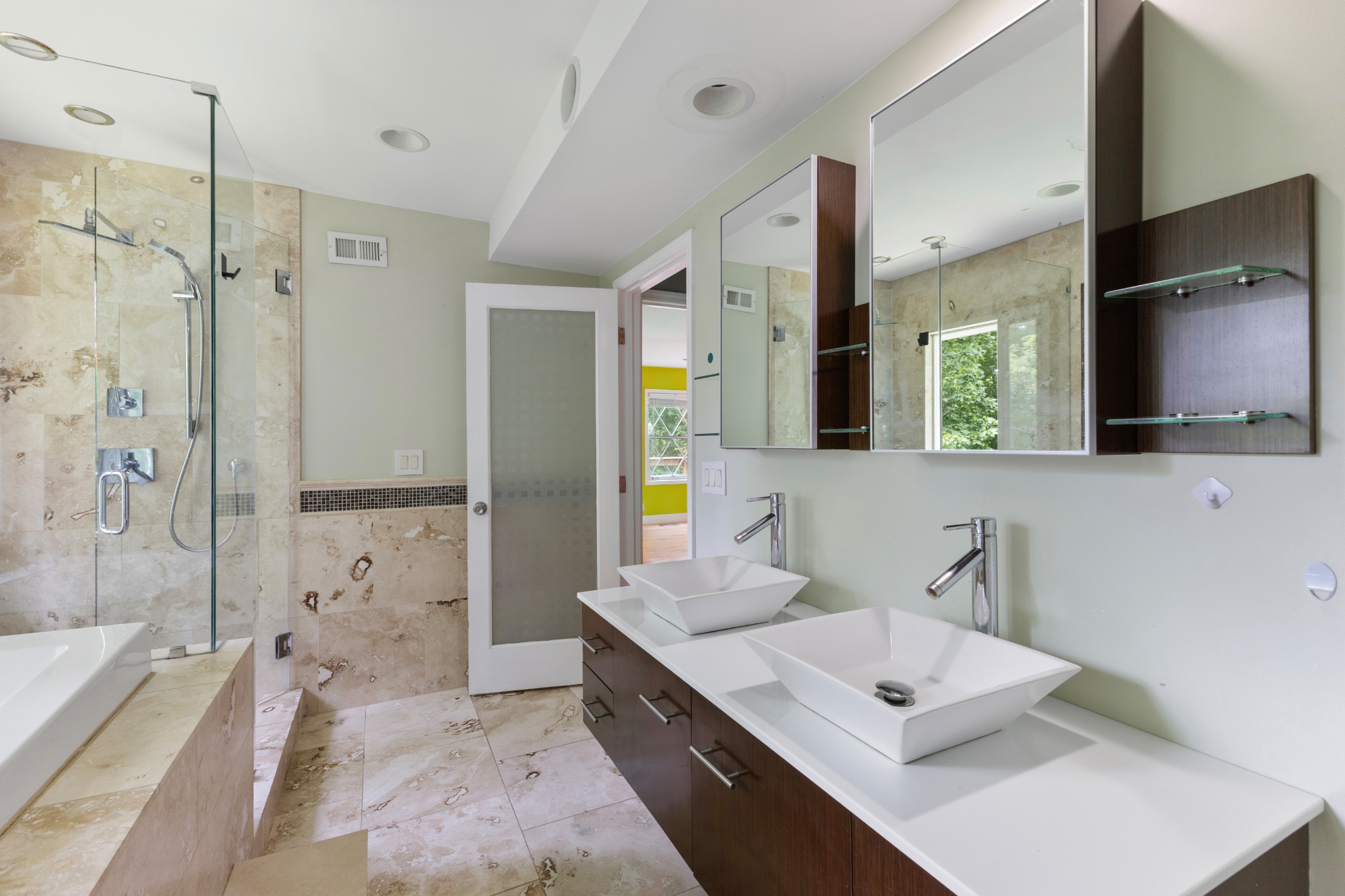 1040 Rustic Hills Dr Property Photo 21