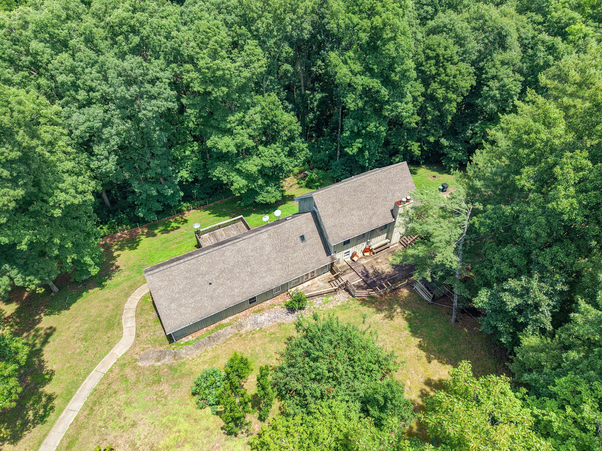 1040 Rustic Hills Dr Property Photo 28