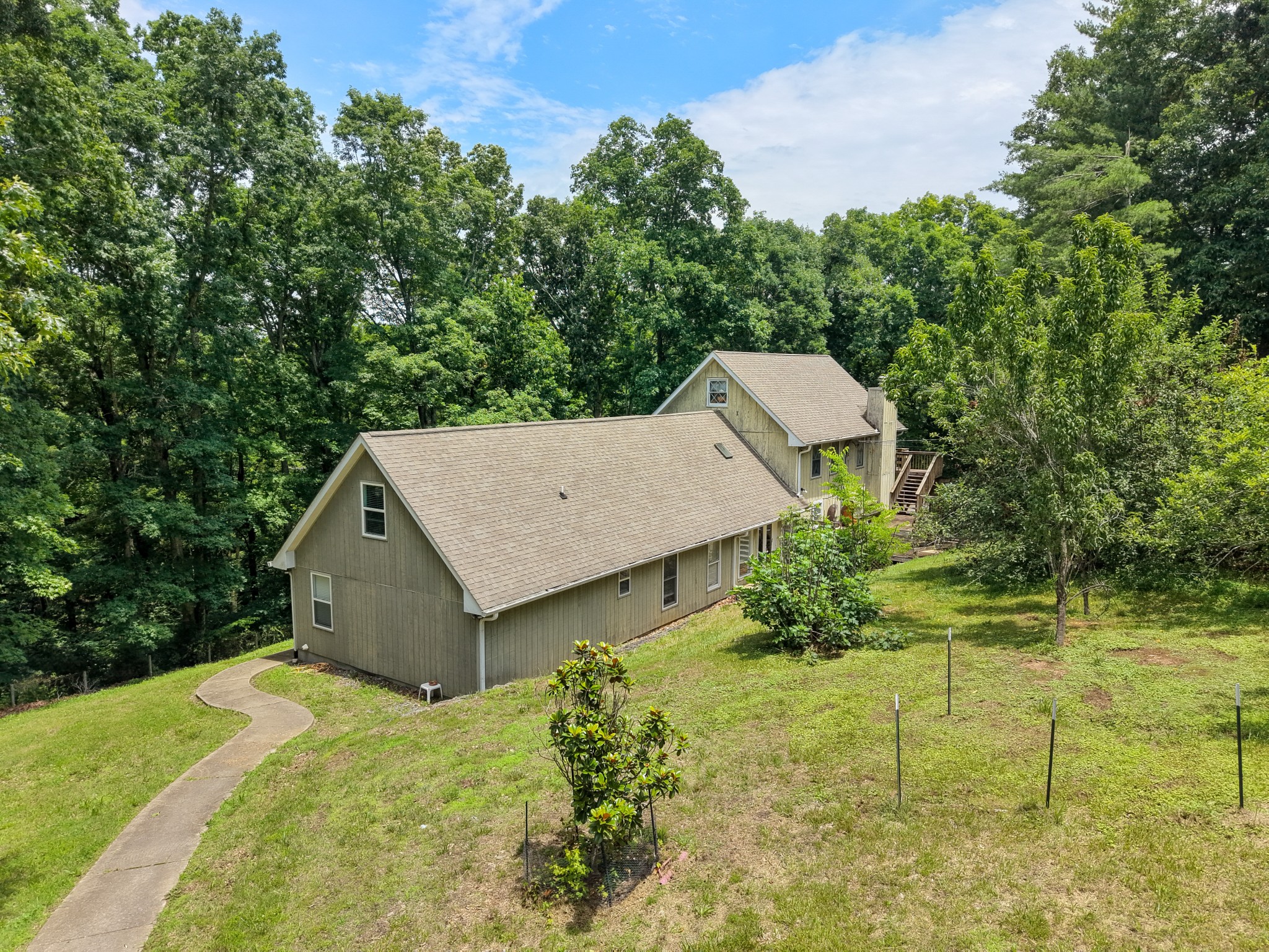 1040 Rustic Hills Dr Property Photo 33