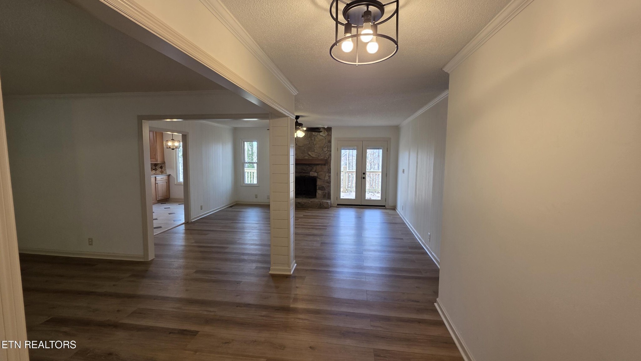 1135 W Outer Drive Property Photo 12