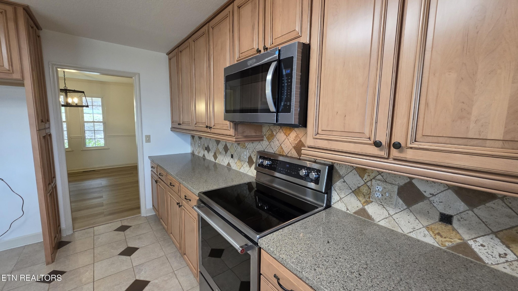 1135 W Outer Drive Property Photo 24