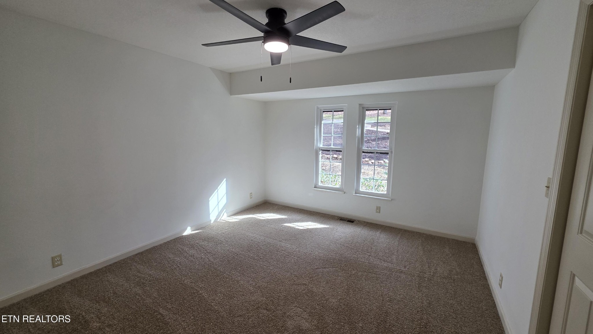1135 W Outer Drive Property Photo 28
