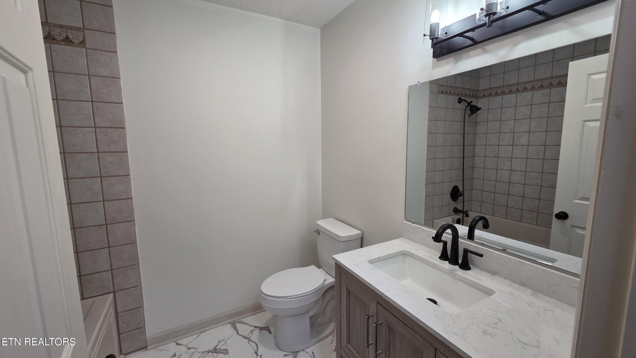1135 W Outer Drive Property Photo 30