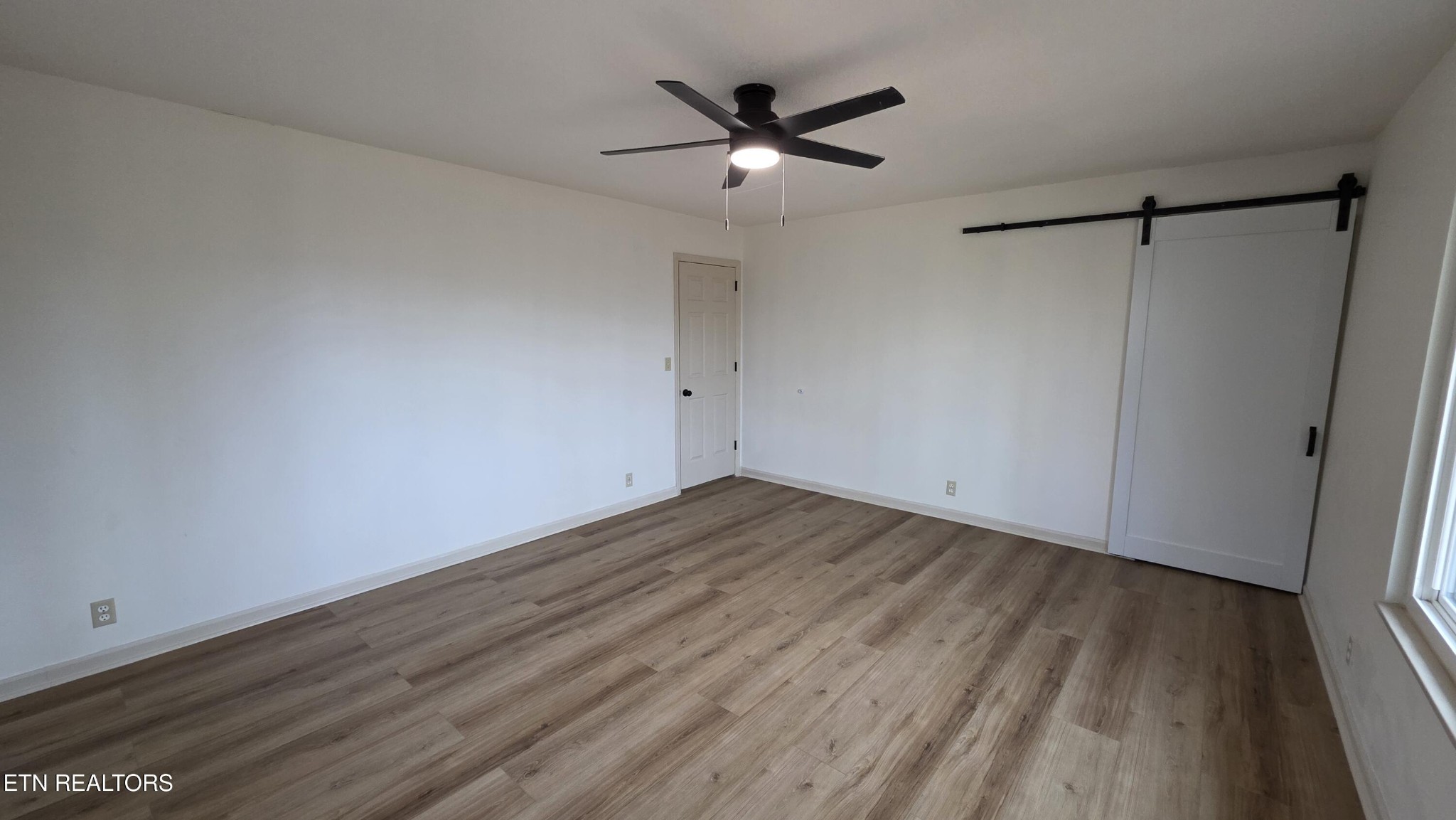 1135 W Outer Drive Property Photo 36