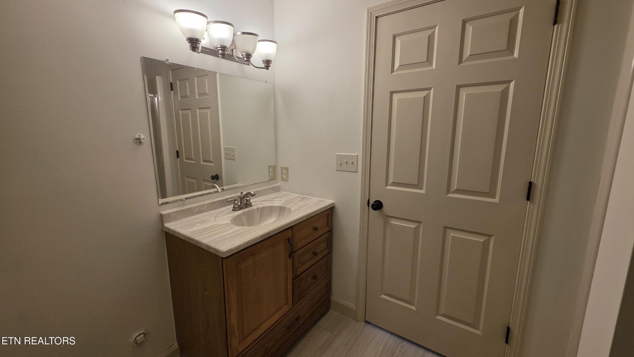 1135 W Outer Drive Property Photo 51