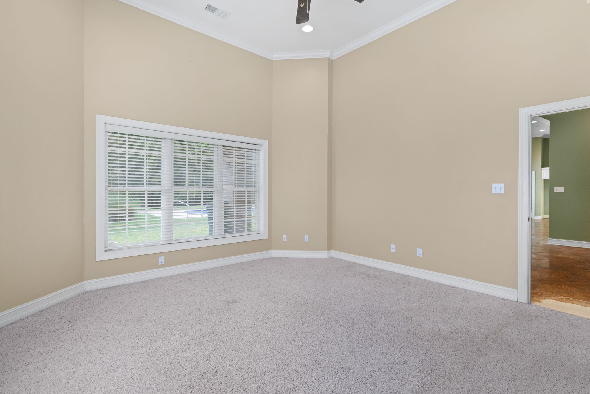 101 E Meadow Hill Dr Property Photo 57