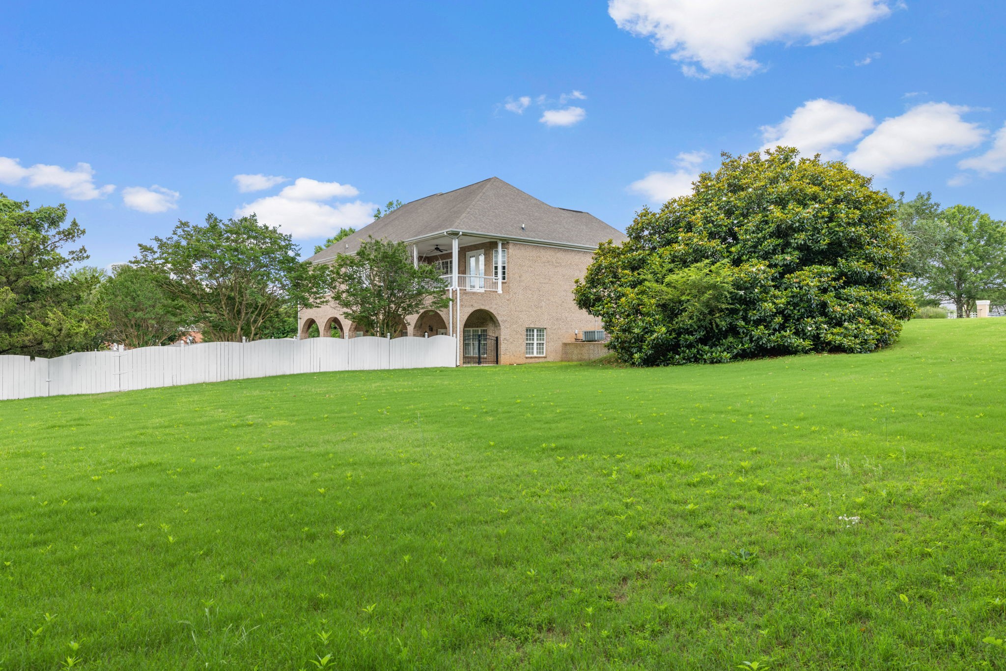 101 E Meadow Hill Dr Property Photo 63