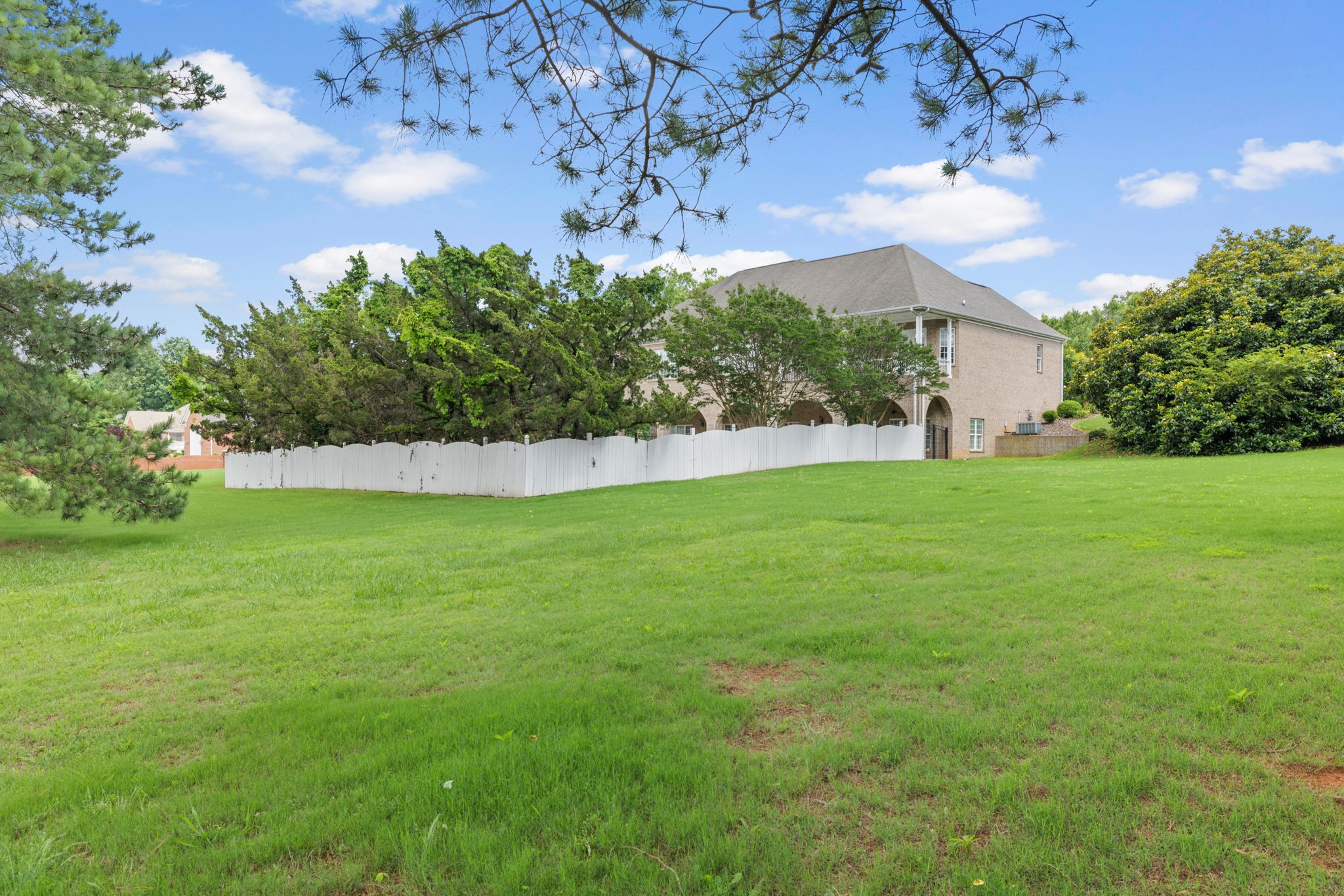 101 E Meadow Hill Dr Property Photo 64