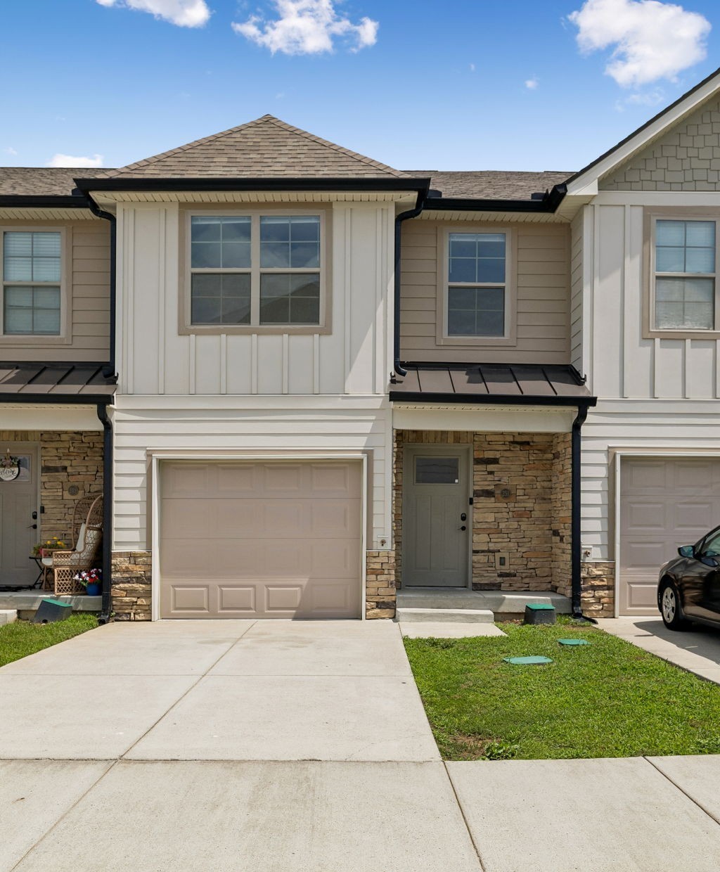 251 Signature Pl