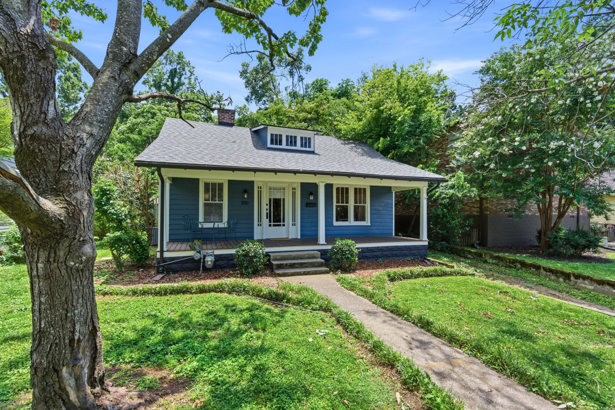 810 Fatherland St Property Photo 1