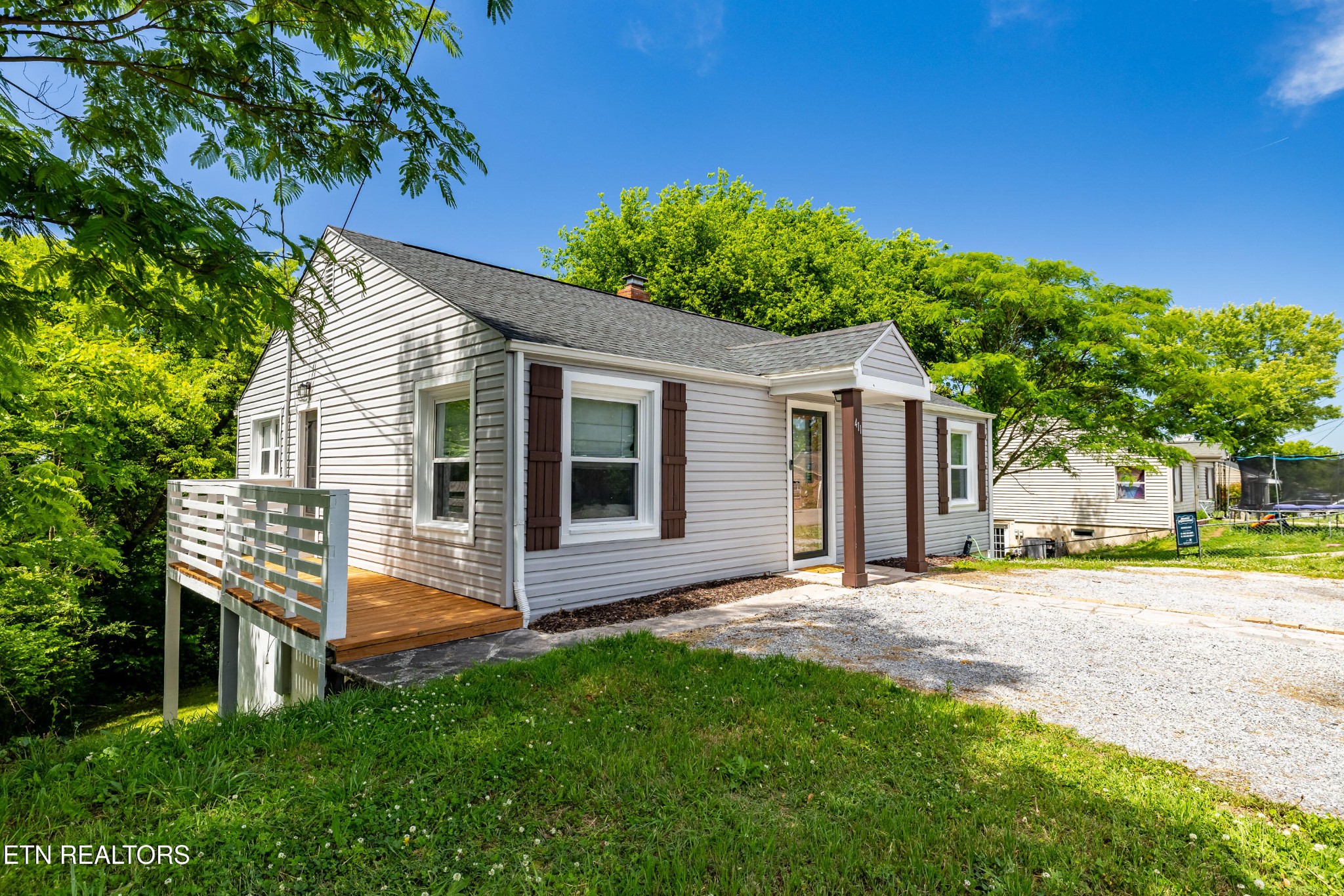 411 Landau Drive Property Photo 1