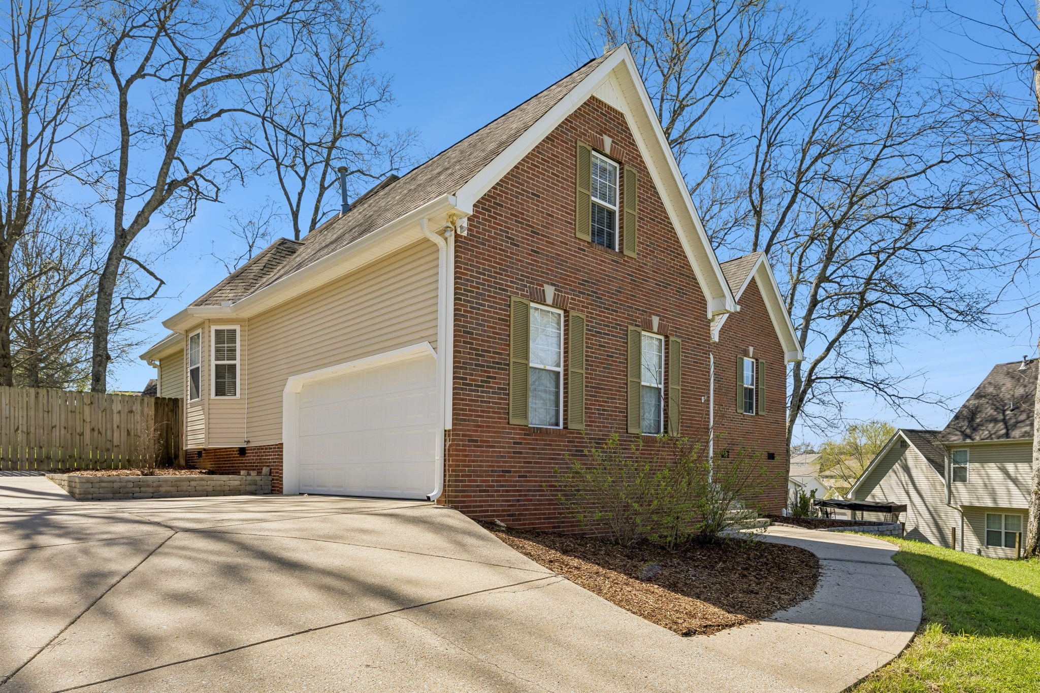 1615 Pacer Ct Property Photo 3