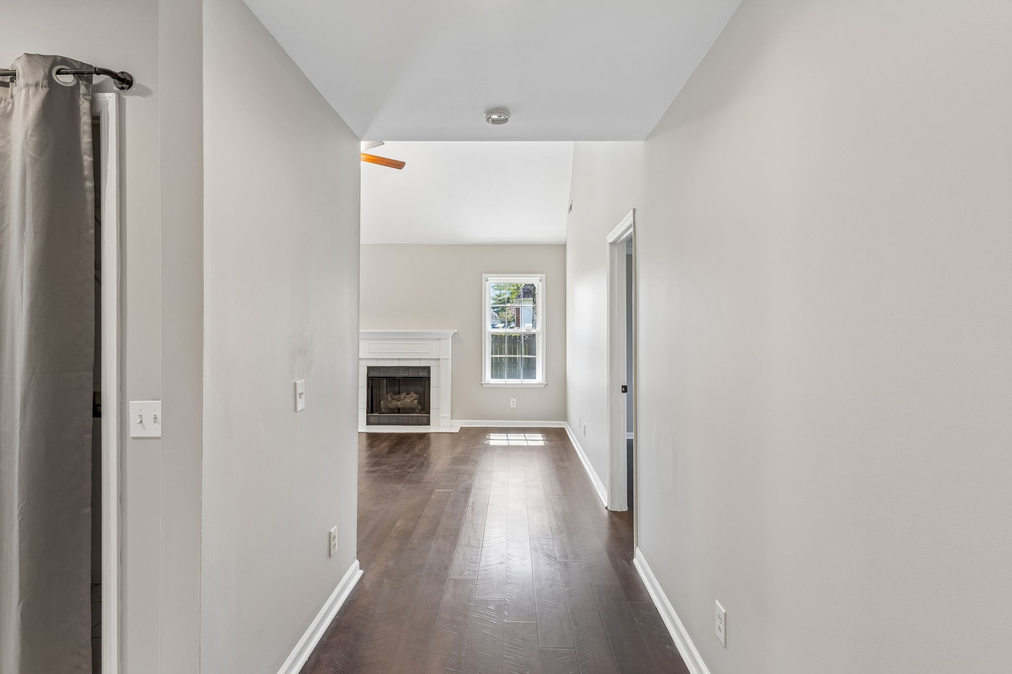 1615 Pacer Ct Property Photo 6