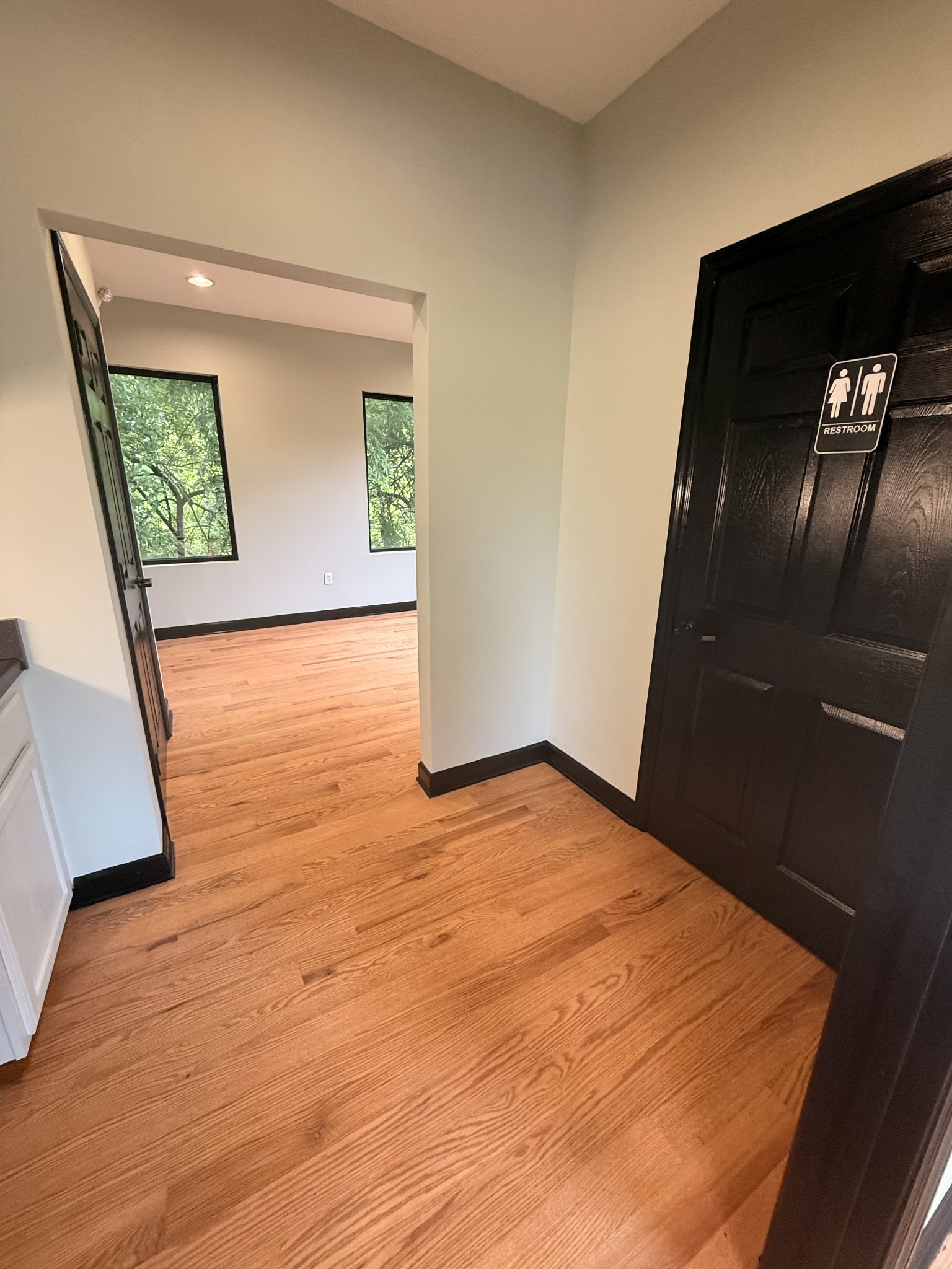 106 Mission Court Property Photo 6