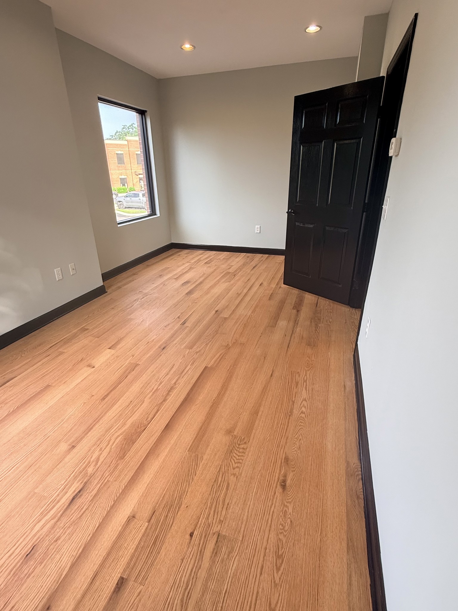 106 Mission Court Property Photo 8