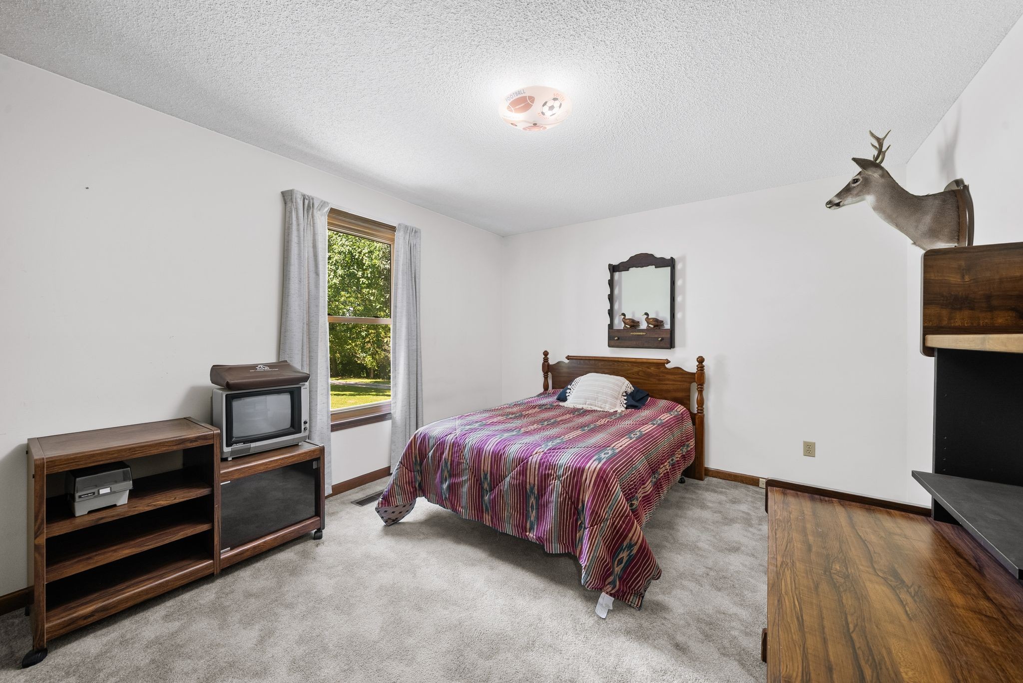 3155 W Division St Property Photo 19