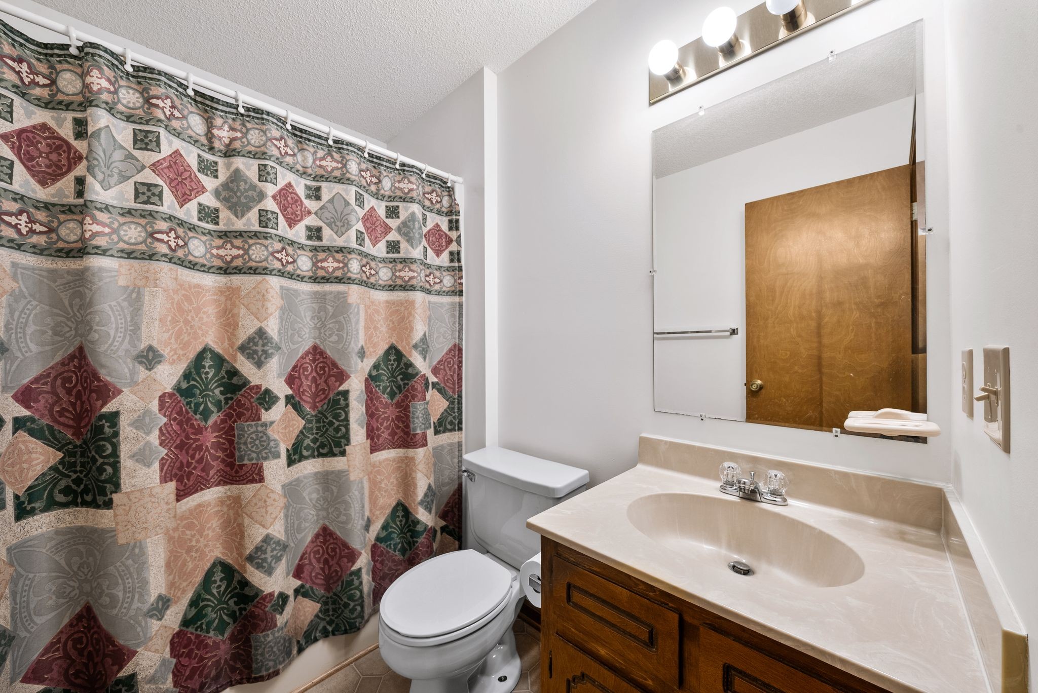 3155 W Division St Property Photo 21