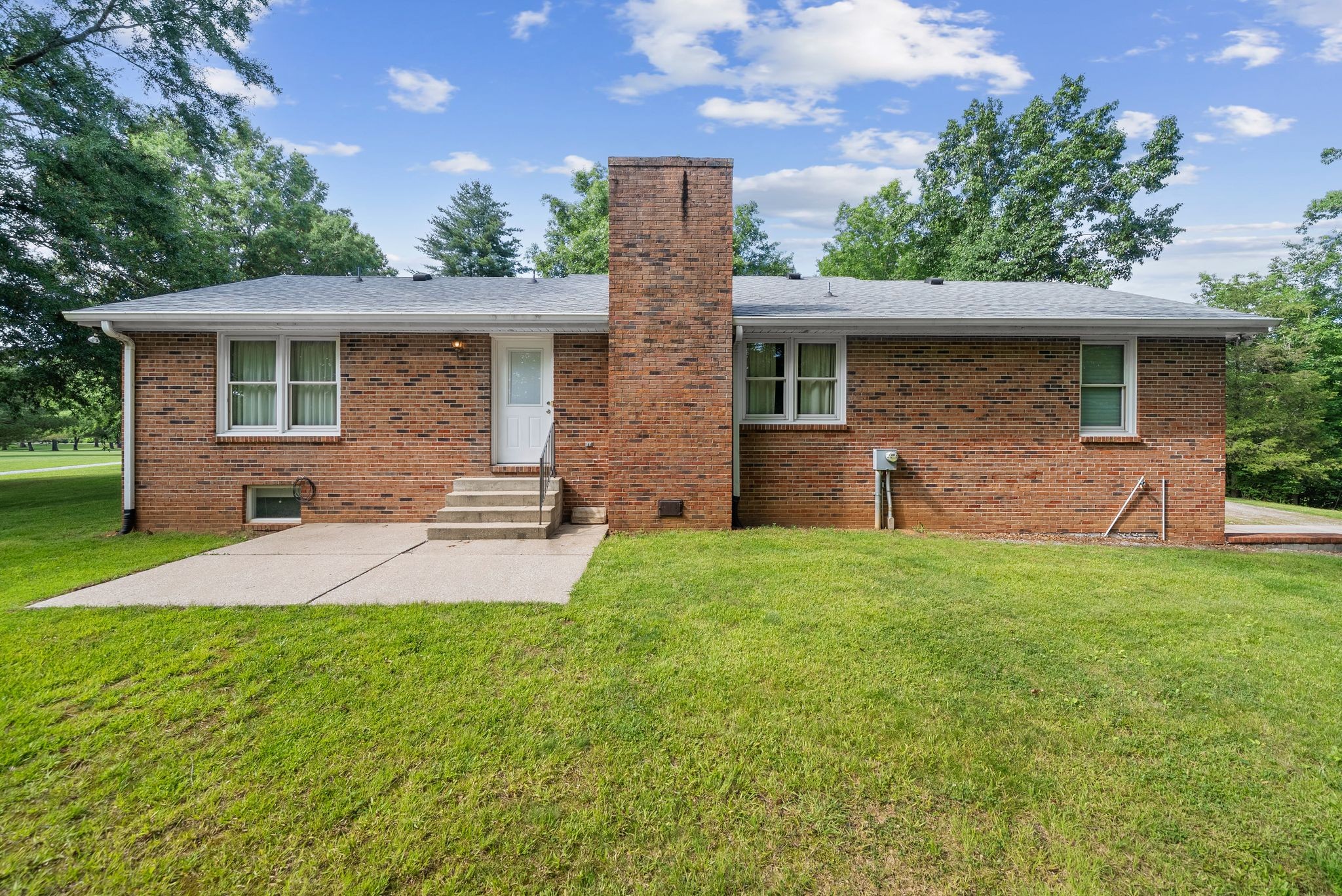 3155 W Division St Property Photo 36