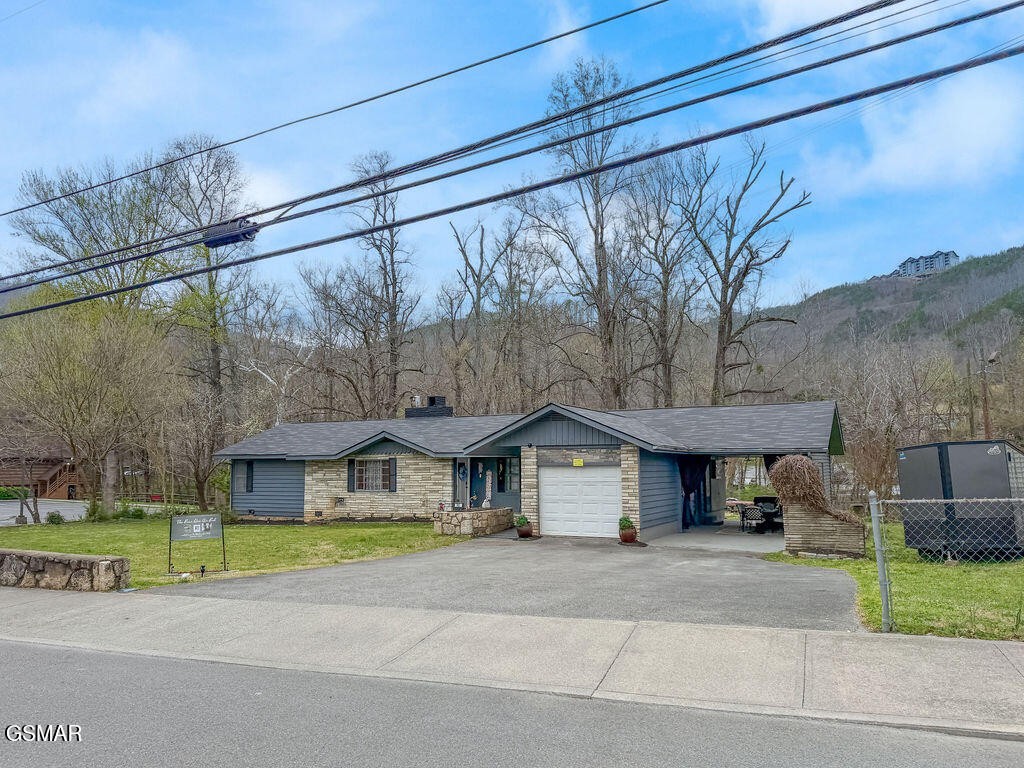 1203 Foxwood Drive Property Photo 1
