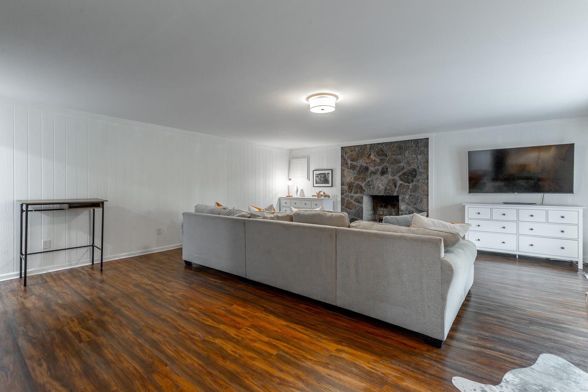 1043 Clift Cave Drive Property Photo 65