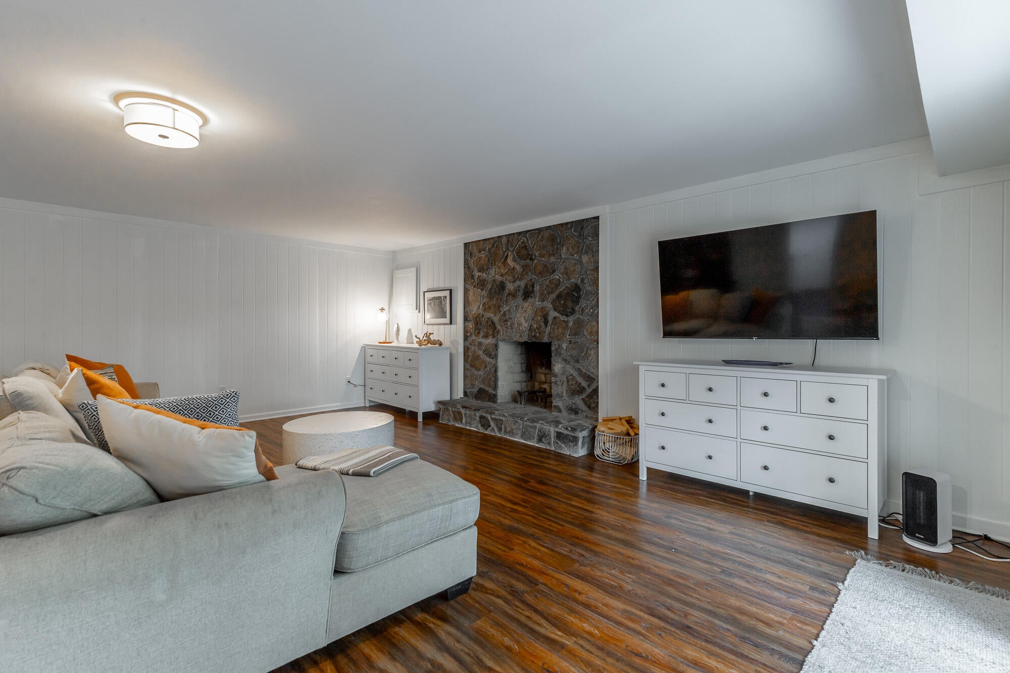 1043 Clift Cave Drive Property Photo 66