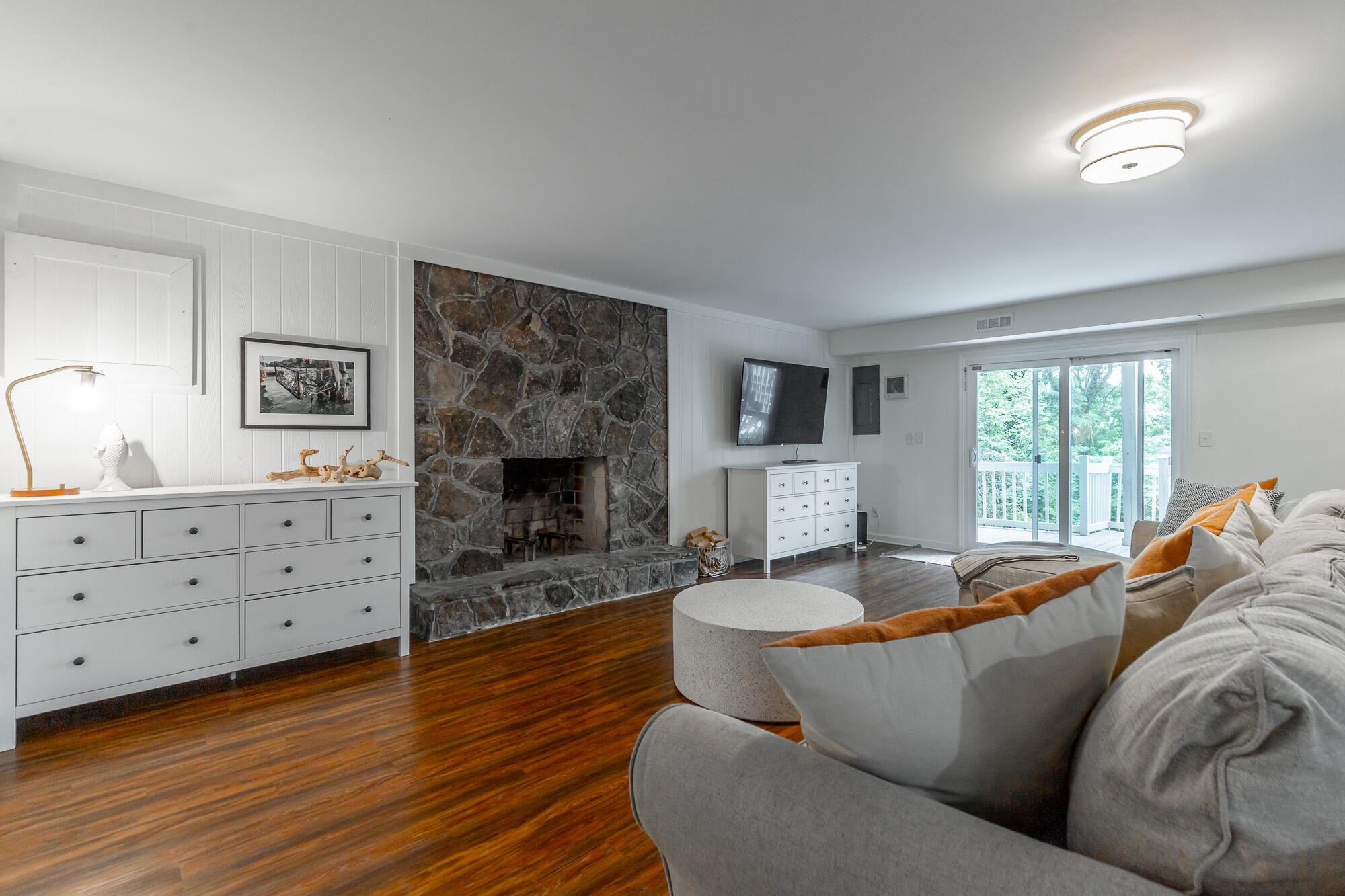 1043 Clift Cave Drive Property Photo 73