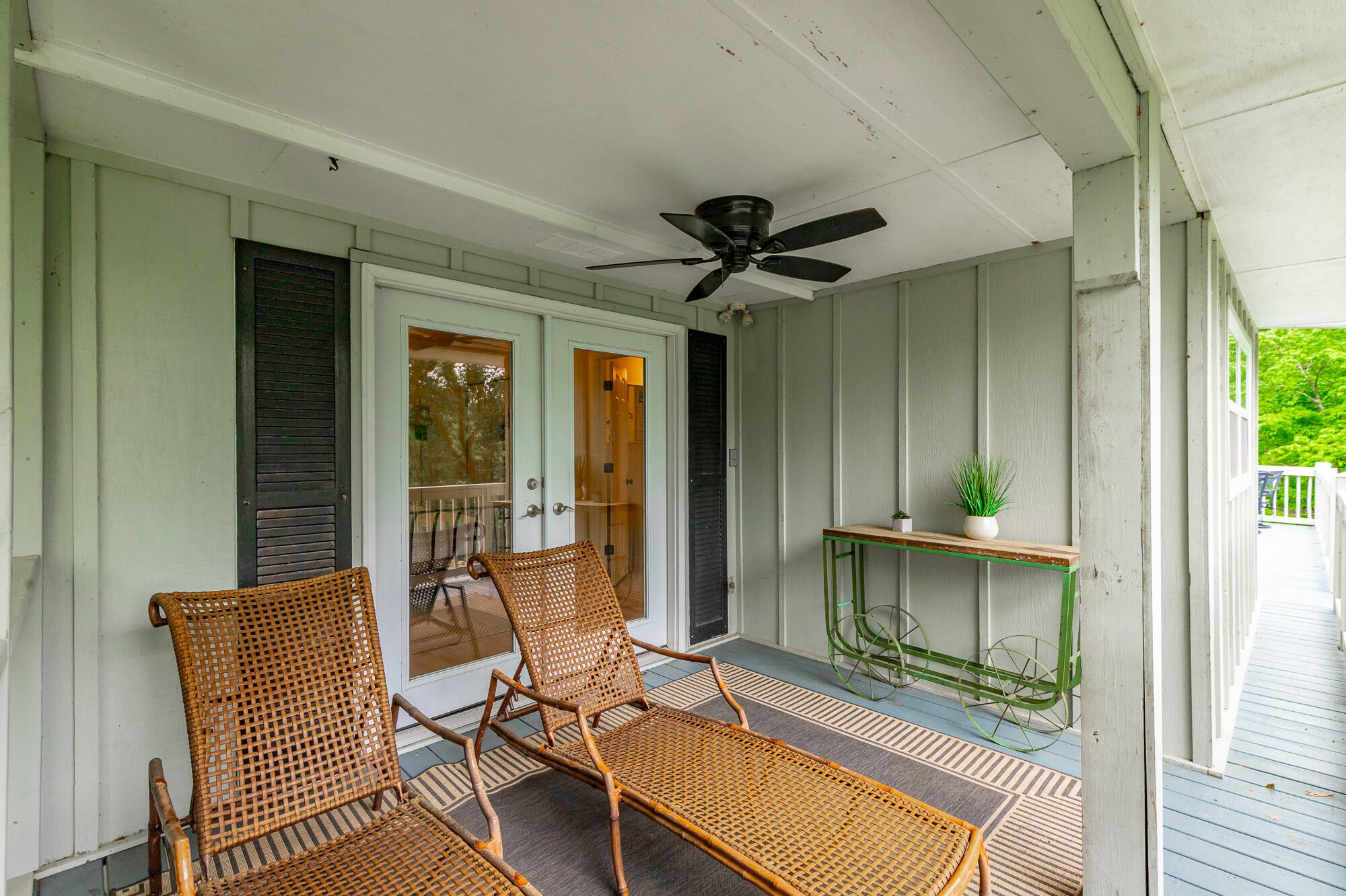 1043 Clift Cave Drive Property Photo 79