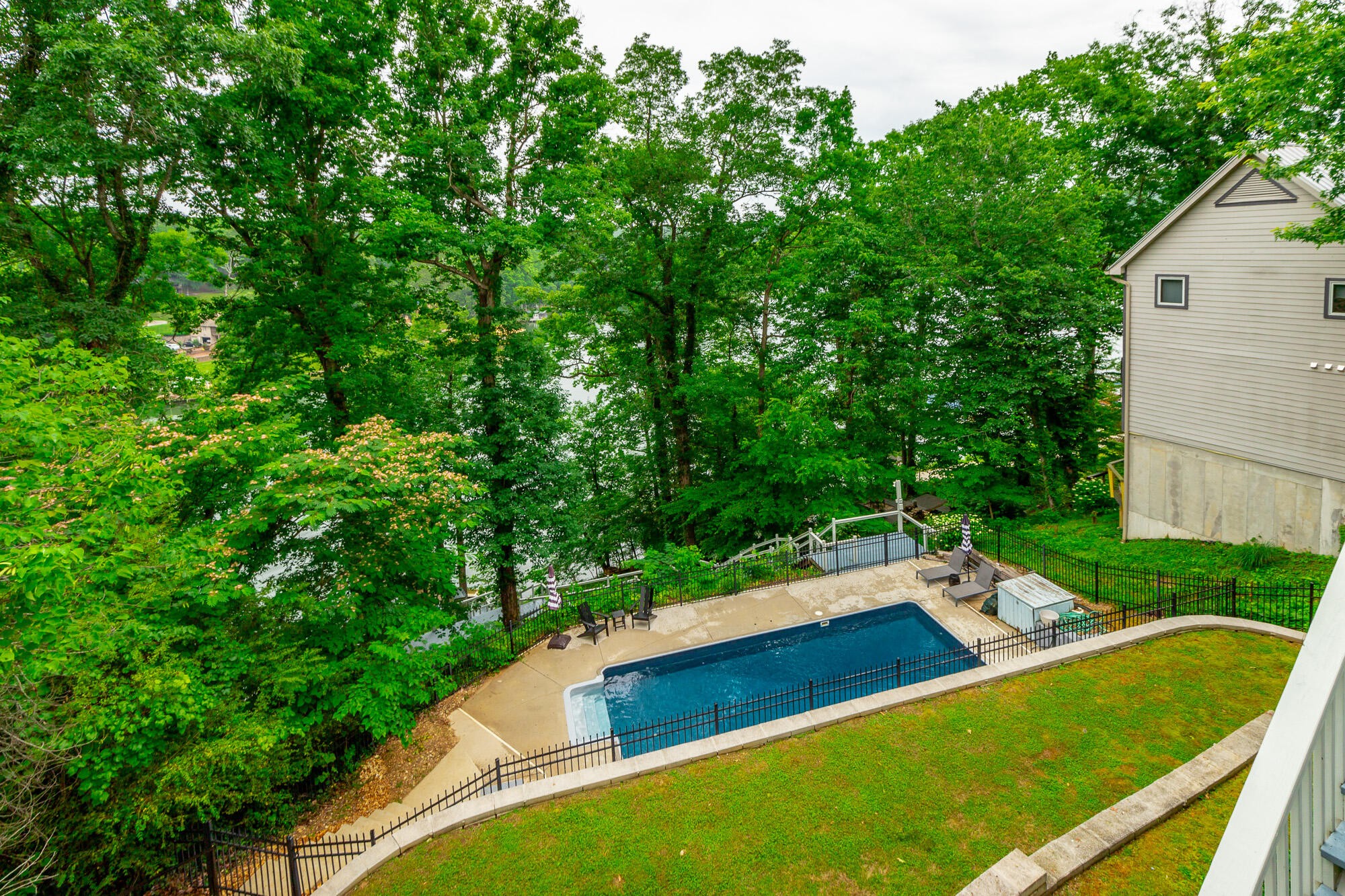 1043 Clift Cave Drive Property Photo 89