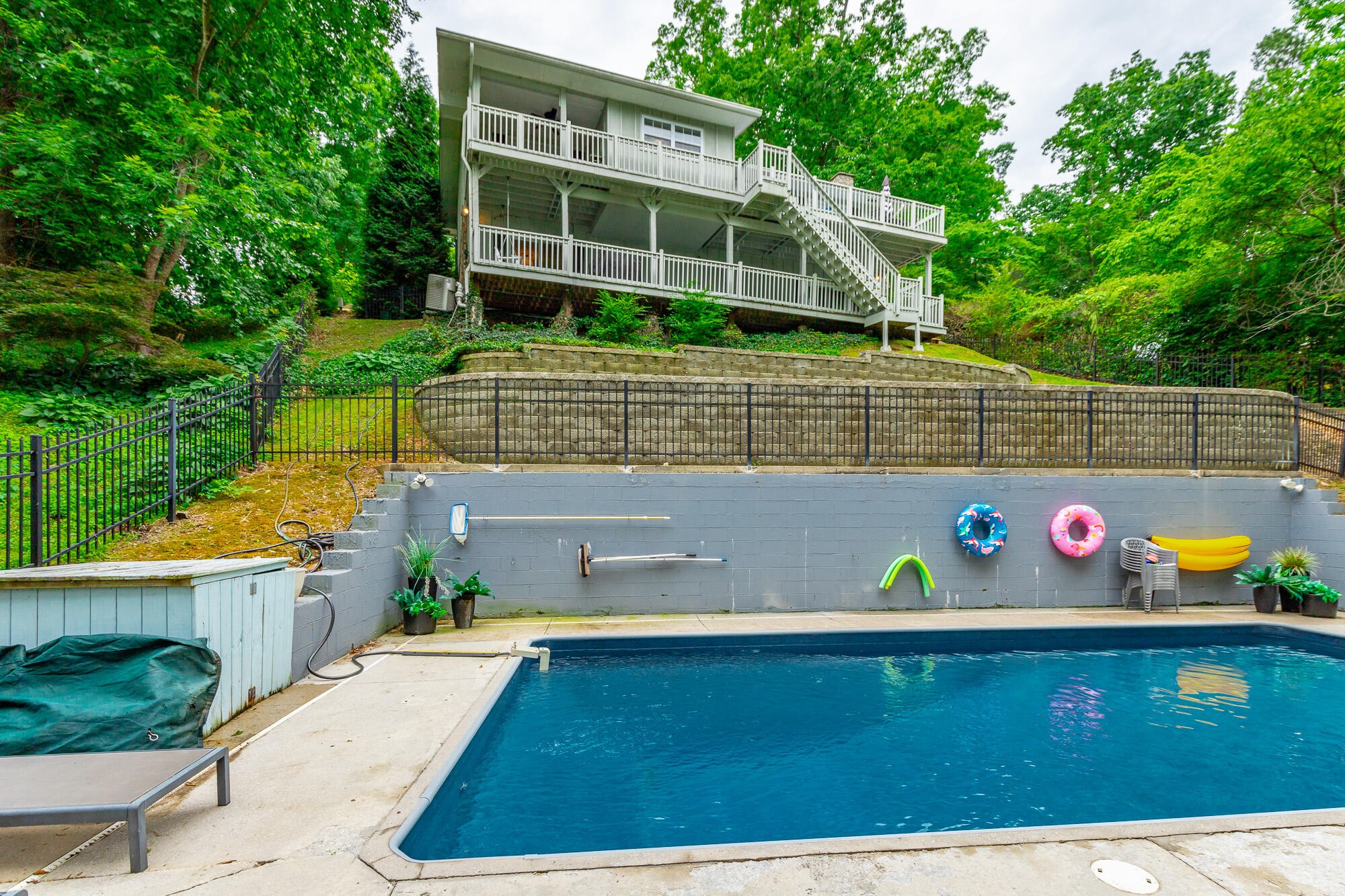 1043 Clift Cave Drive Property Photo 94