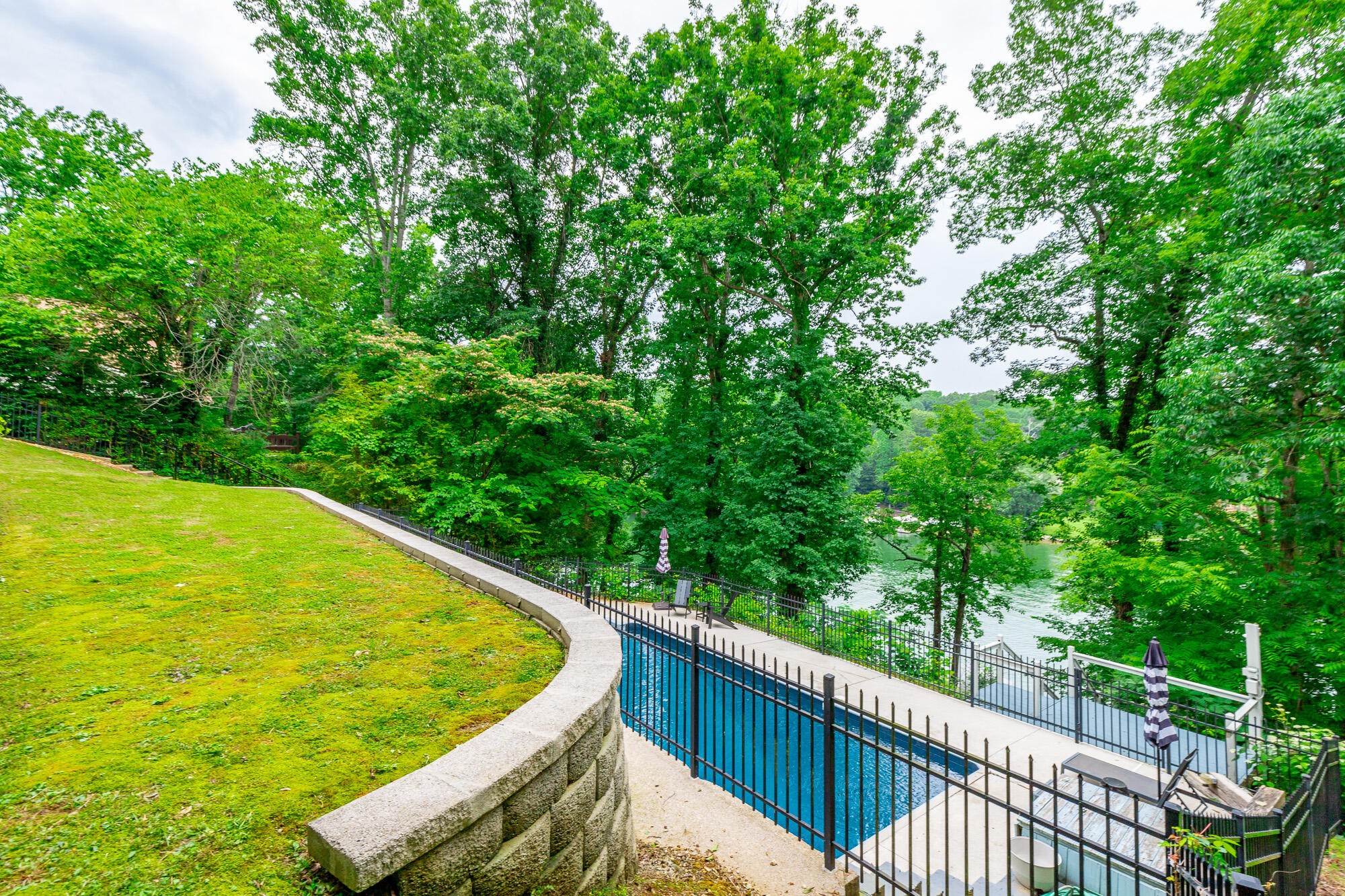 1043 Clift Cave Drive Property Photo 100