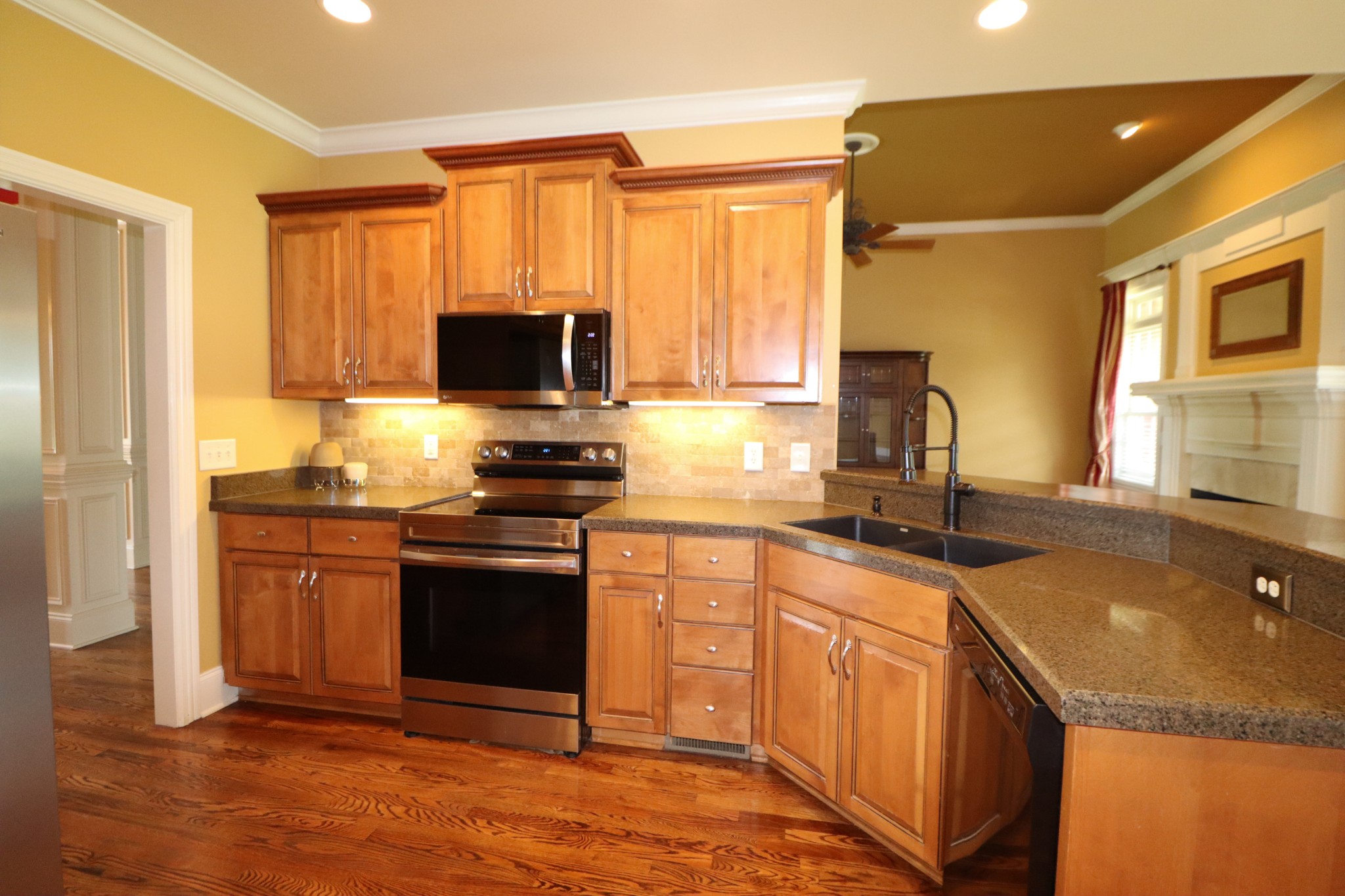 2014 Alan John Way Property Photo 7