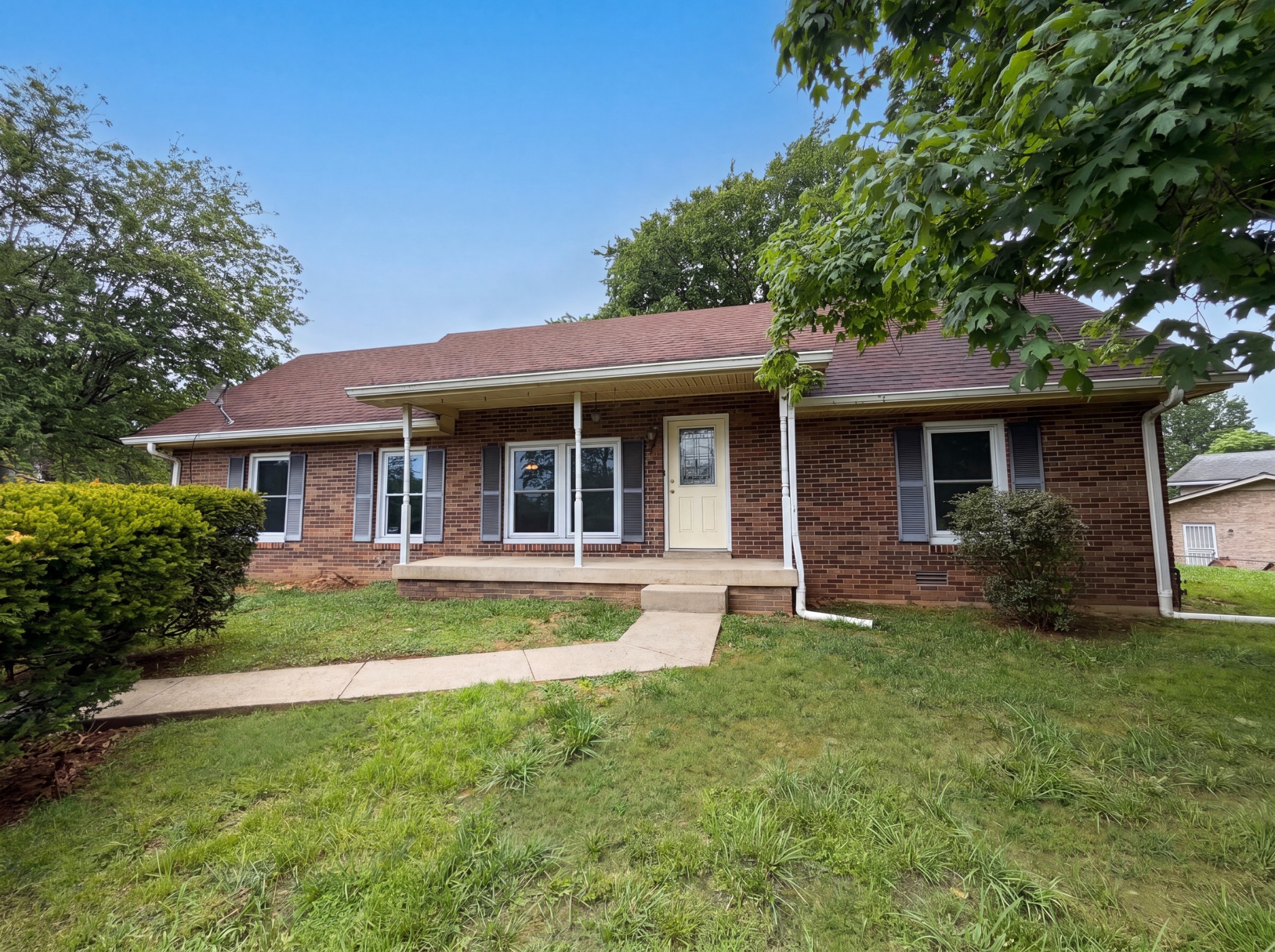 2536 Edge O Lake Dr Property Photo 1