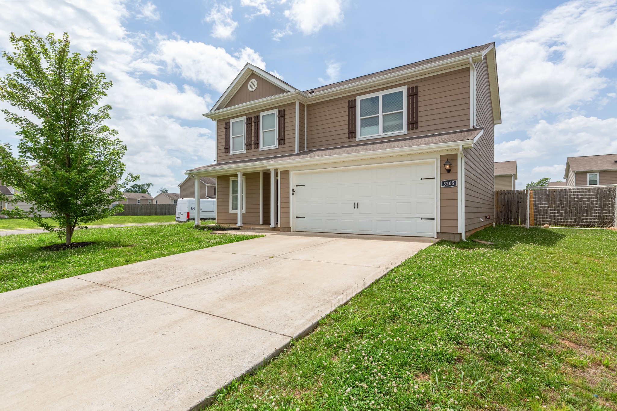 3205 Dizzy Dean Dr Property Photo 1