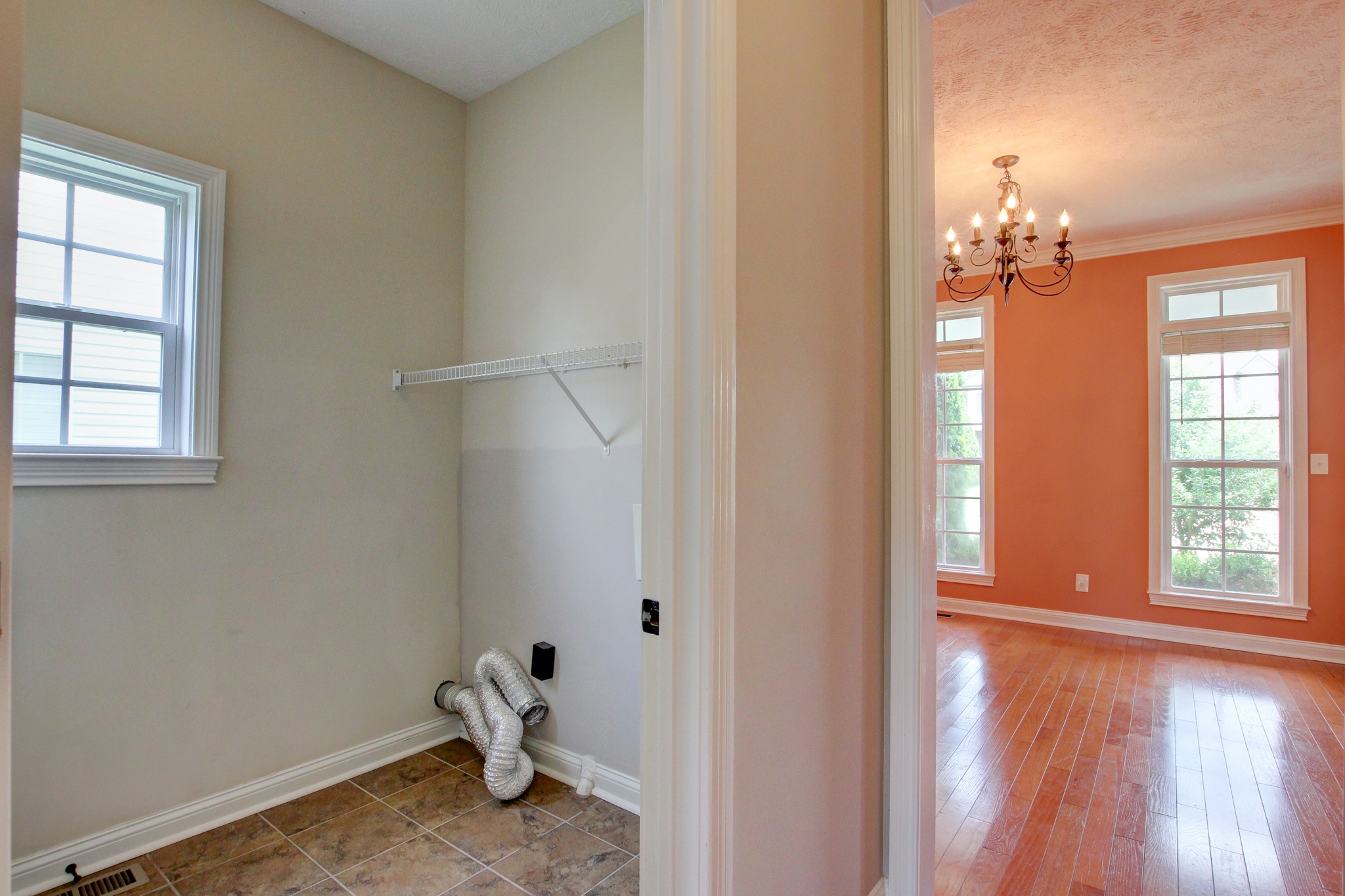 716 Cavalier Dr Property Photo 16