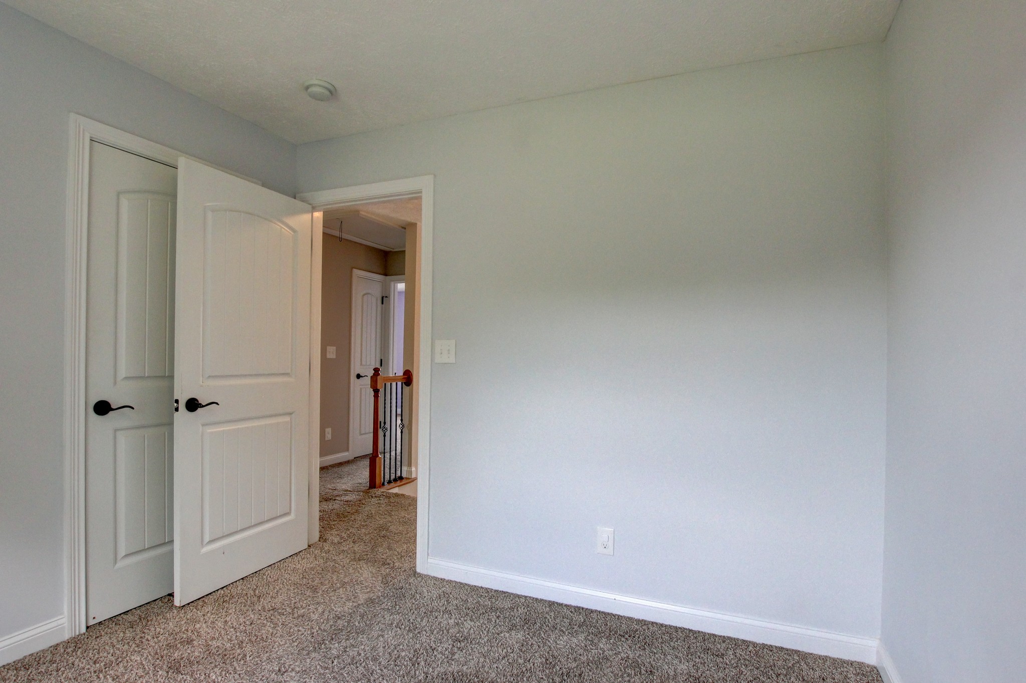 716 Cavalier Dr Property Photo 37
