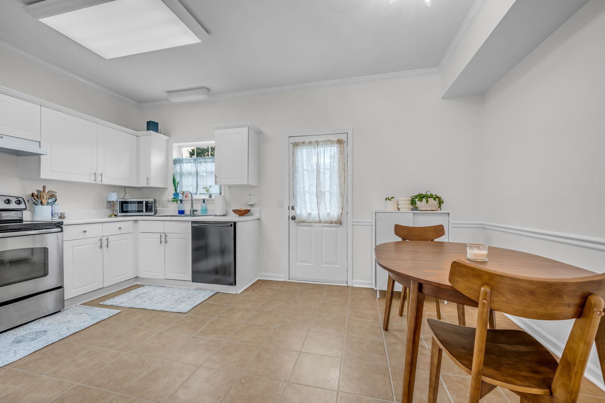 2121 Highway 12, S Property Photo 9